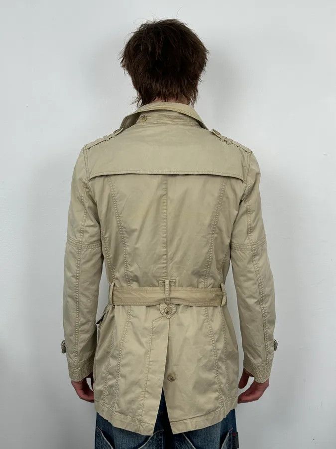 Dolce & Gabbana 2000s Dolce & Gabbana Beige Buttoned Trench Coat Size US M / EU 48-50 / 2 - 2 Thumbnail
