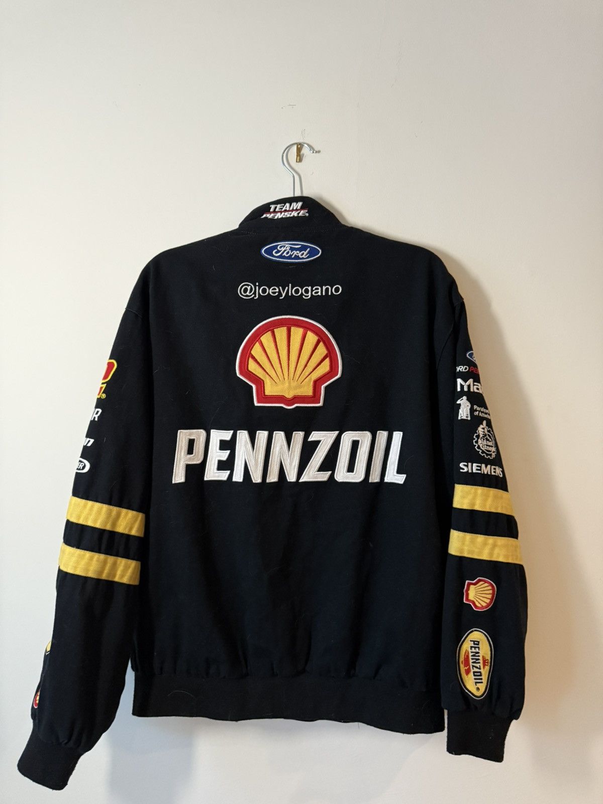 JH Design × NASCAR Vintage NASCAR Bomber Jacket – Black, Patches, Racing Size US L / EU 52-54 / 3 - 2 Thumbnail