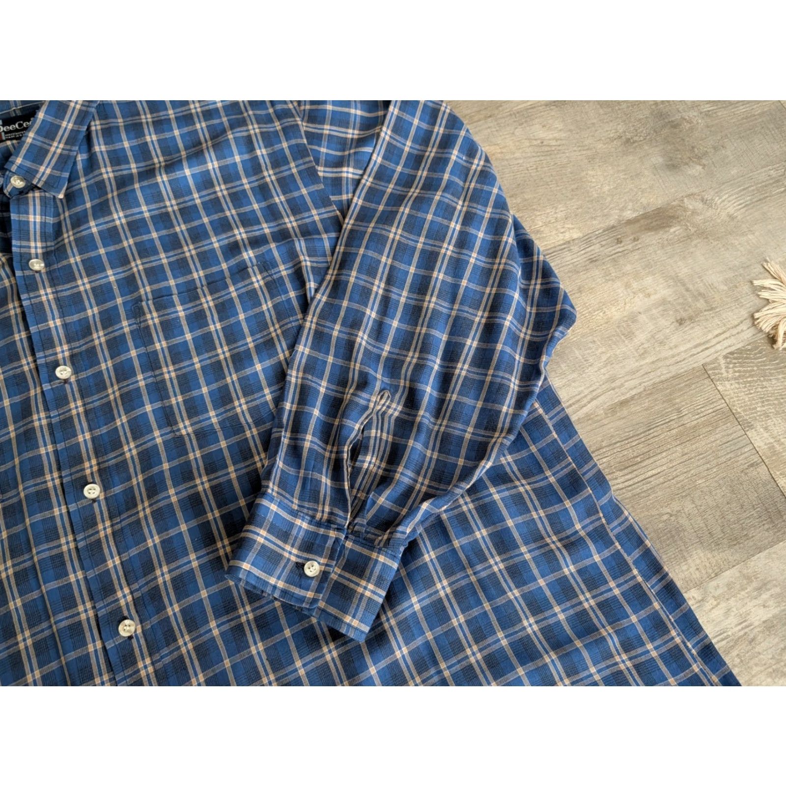 Vintage VINTAGE DeeCee Big Man Blue Plaid Western Cowboy Shirt Button Up 2XL USA Made Men Casual Shirt Size US XXL / EU 58 / 5 - 3 Thumbnail