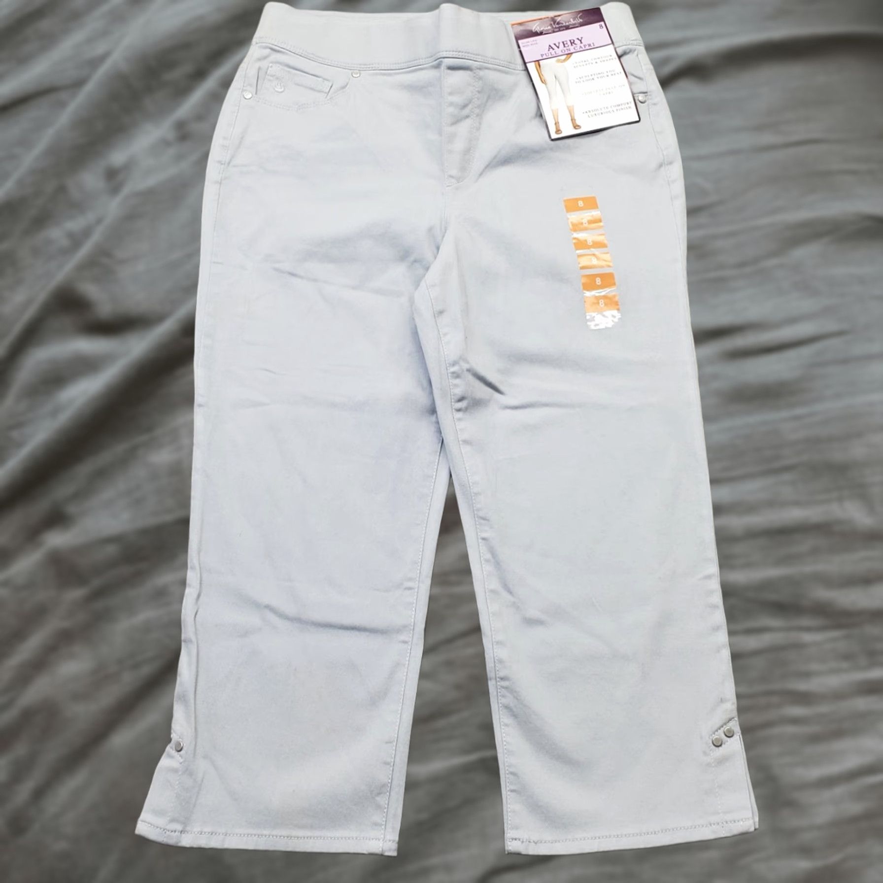 Gloria Vanderbilt Gloria Vanderbilt Womens Capri Pants 8 Gray Slim Fit Mid Rise Pull On Ankle Slit Capri Pants 8 Womens Gray Slim Fit Mid Rise Pull On Ankle Slit Size 30" / US 8 / IT 44 - 1 Thumbnail