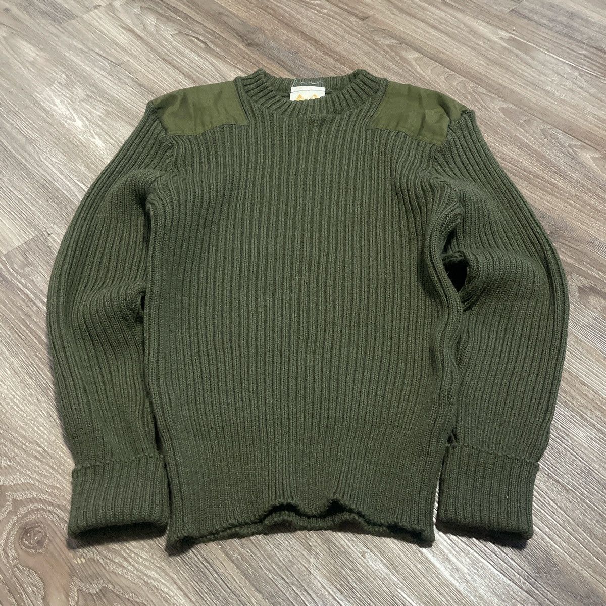 Vintage Vintage 90’s Military Woven Knitted Sweater Size US M / EU 48-50 / 2 - 1 Thumbnail