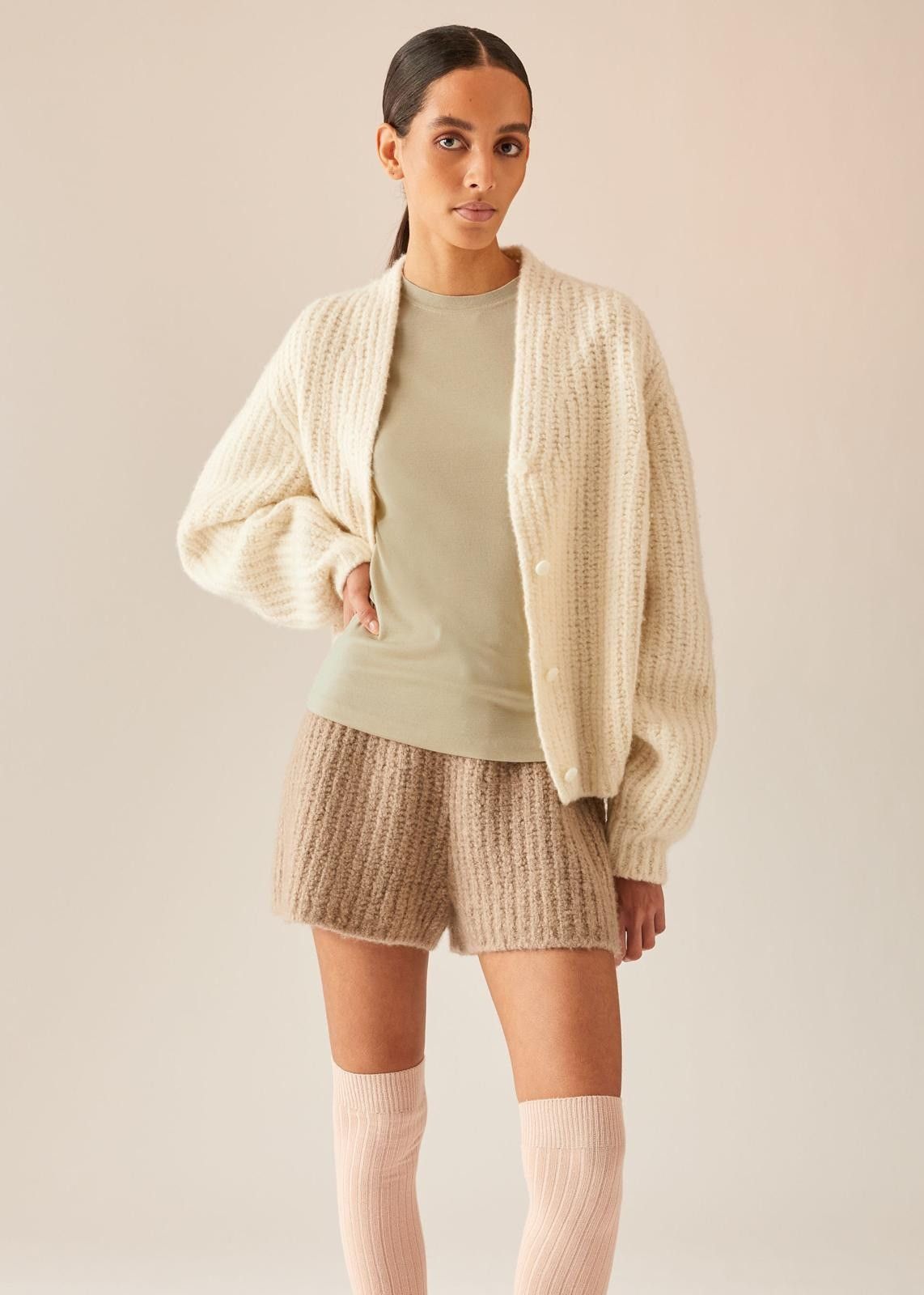 Loro Piana o1srvl11e1024 Cocooning Sedona Short Sleeve T-Shirt in Beige Size M / US 6-8 / IT 42-44 - 3 Thumbnail