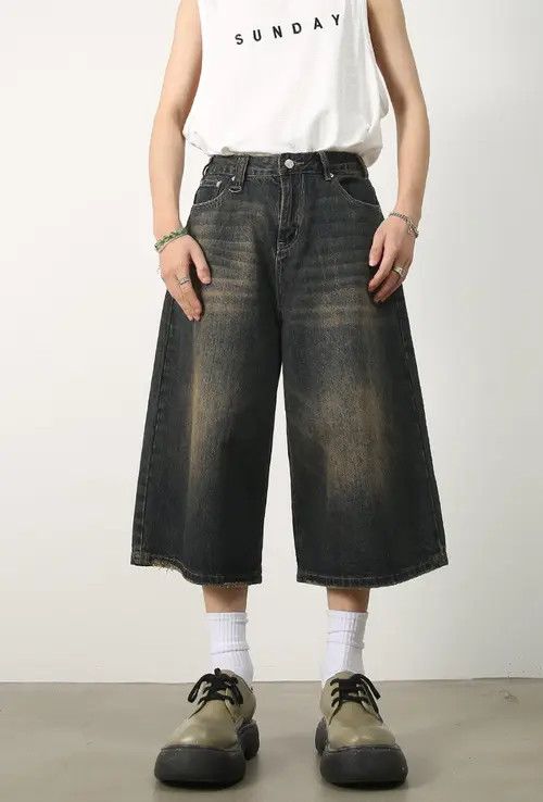 Other Blue washed vintage distressed straight denim shorts Size US 32 / EU 48 - 1 Thumbnail