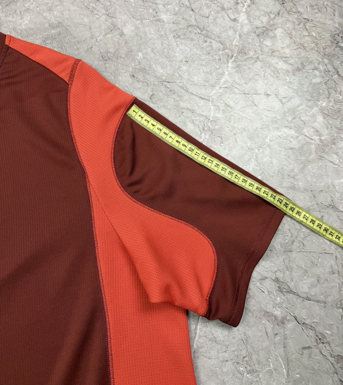 Oakley Vintage Oakley Jersey Tshirt Y2K Tee Size US L / EU 52-54 / 3 - 19 Thumbnail