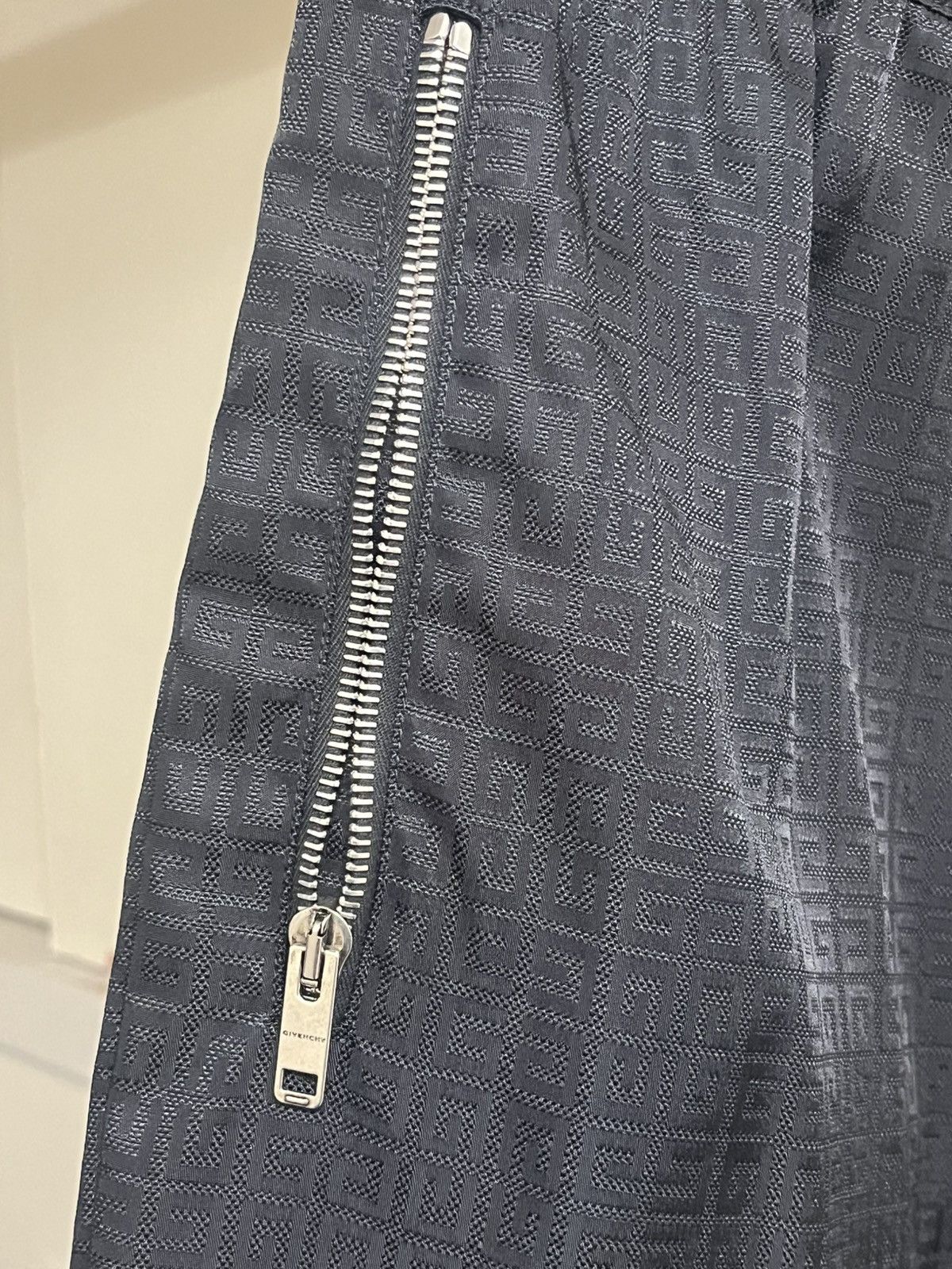 Givenchy Givenchy 4G Nylon Jacquard Jogger Pants Sz 50(34waist) Size US 34 / EU 50 - 5 Thumbnail