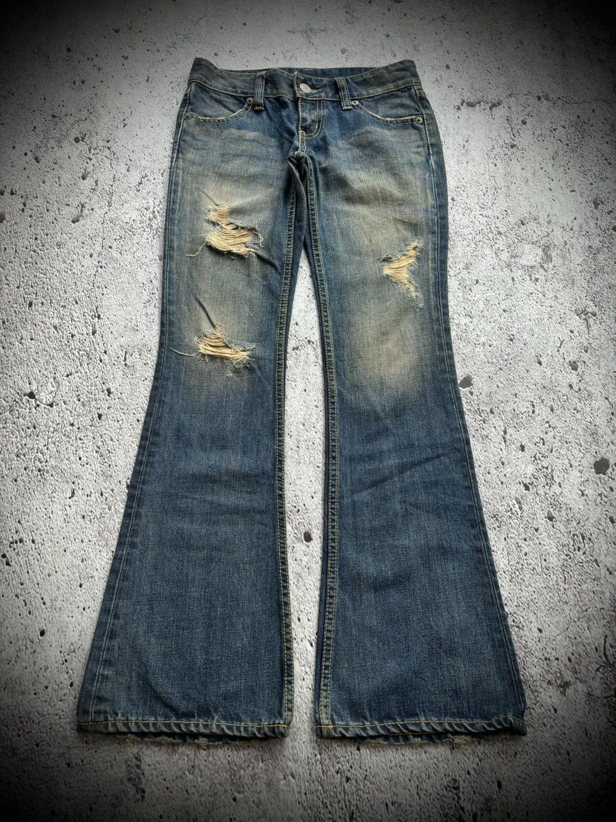 Tornado Mart 2000's Flare Moussy Denim Jeans Size US 29 - 1 Thumbnail