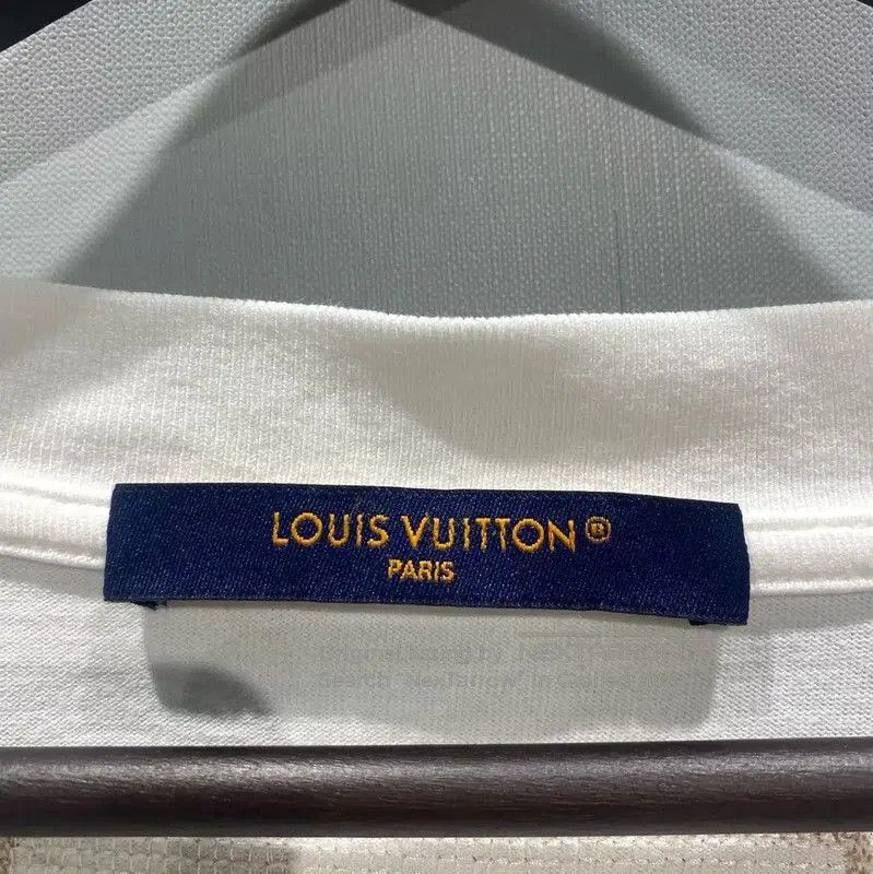Louis Vuitton Louis Vuitton White Cotton XXL Men's T. Size US XXL / EU 58 / 5 - 4 Thumbnail