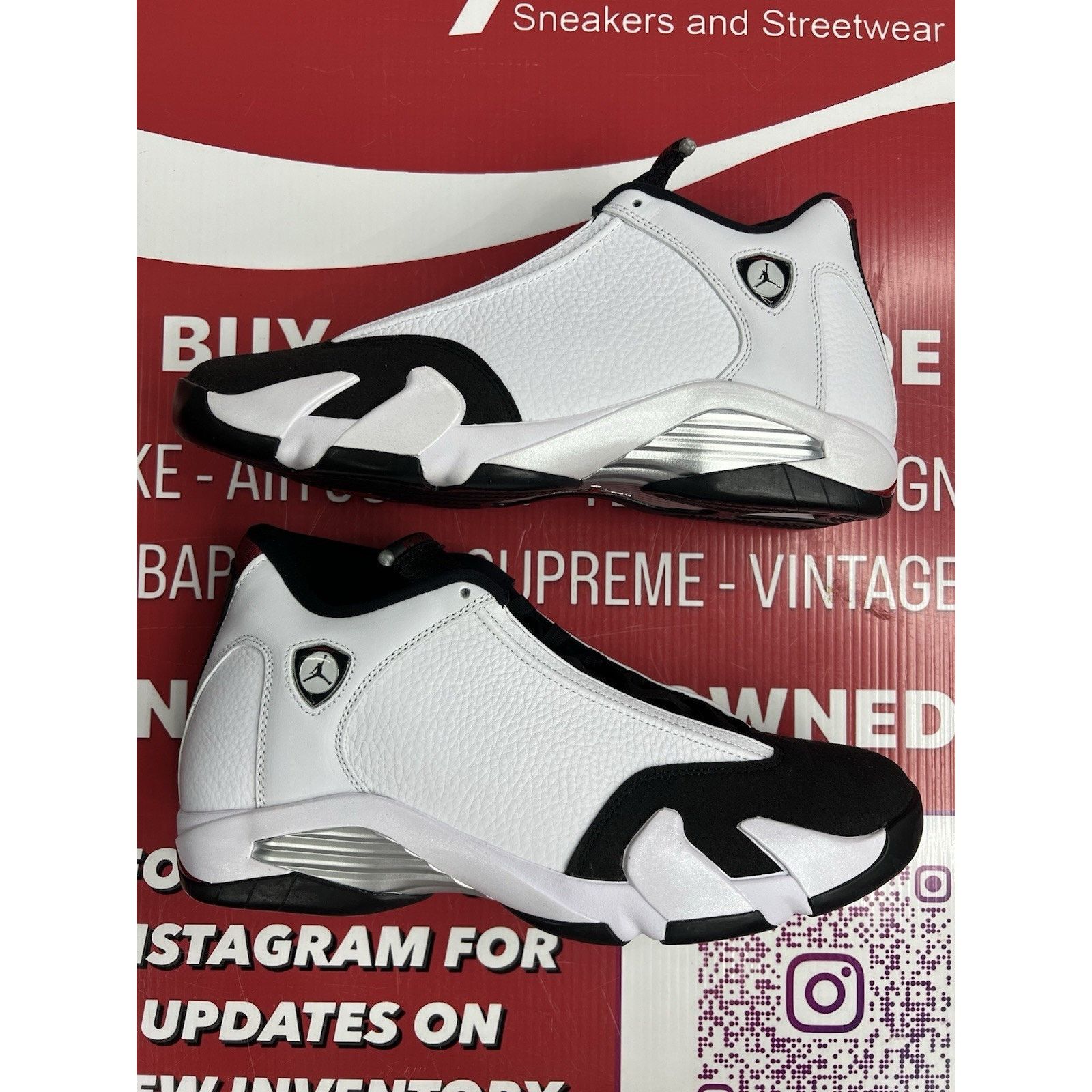 Jordan Brand Air Jordan 14 Retro Black Toe (2024) Size 12.5 (487471-160) Size US 12.5 / EU 45-46 - 2 Thumbnail