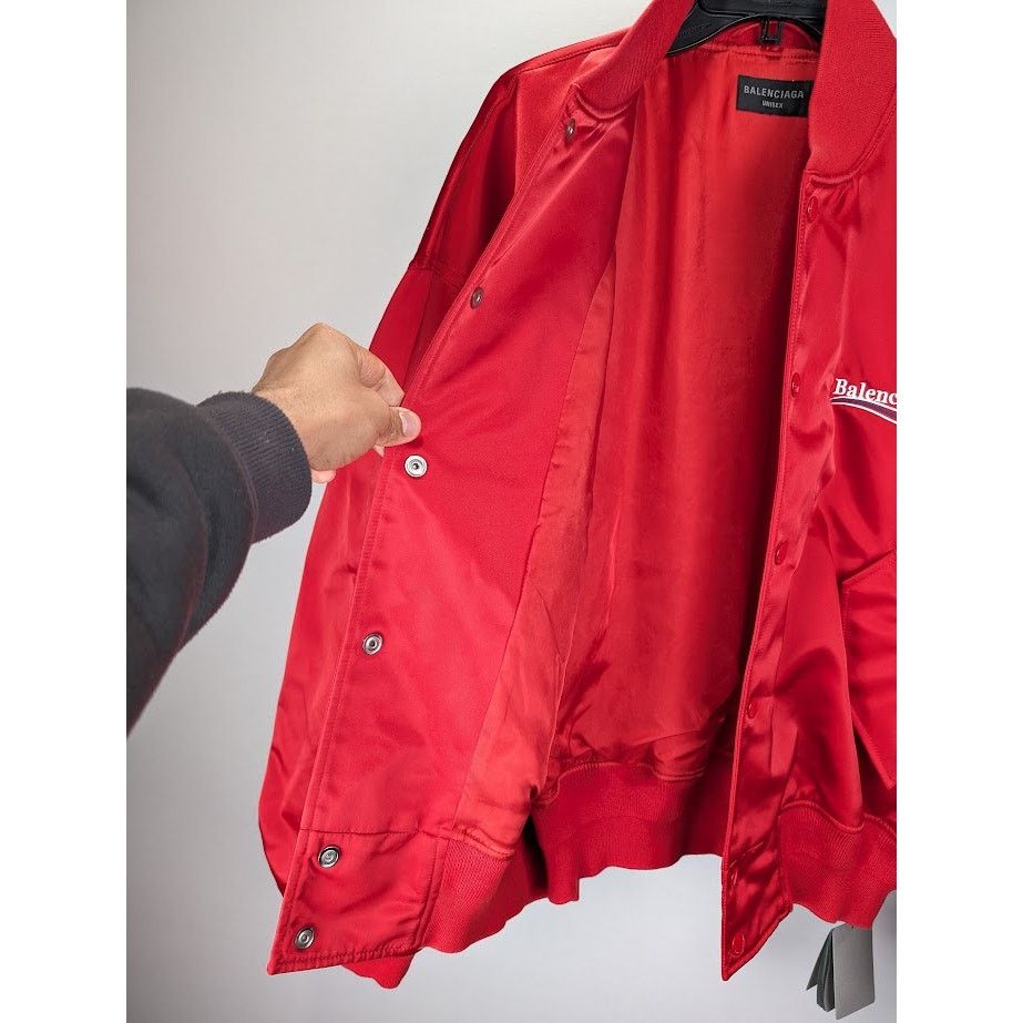 Balenciaga o1rshd1 Oversize Bomber Jacket in Red Size US S / EU 44-46 / 1 - 9 Thumbnail
