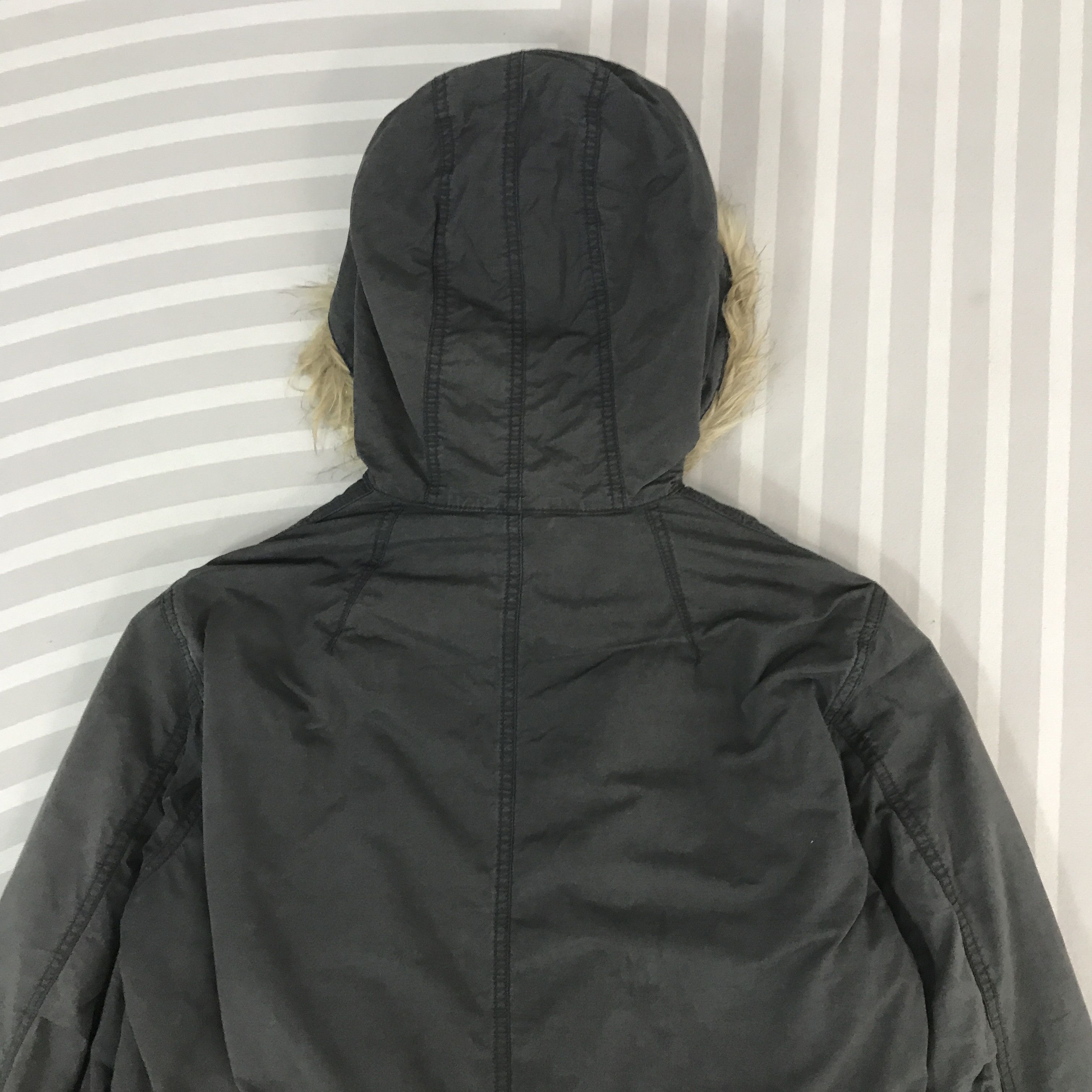 Jun Takahashi × Undercover × Uniqlo Vintage Undercover Jun Takahashi x Uniqlo Fur Jacket Size US L / EU 52-54 / 3 - 4 Thumbnail