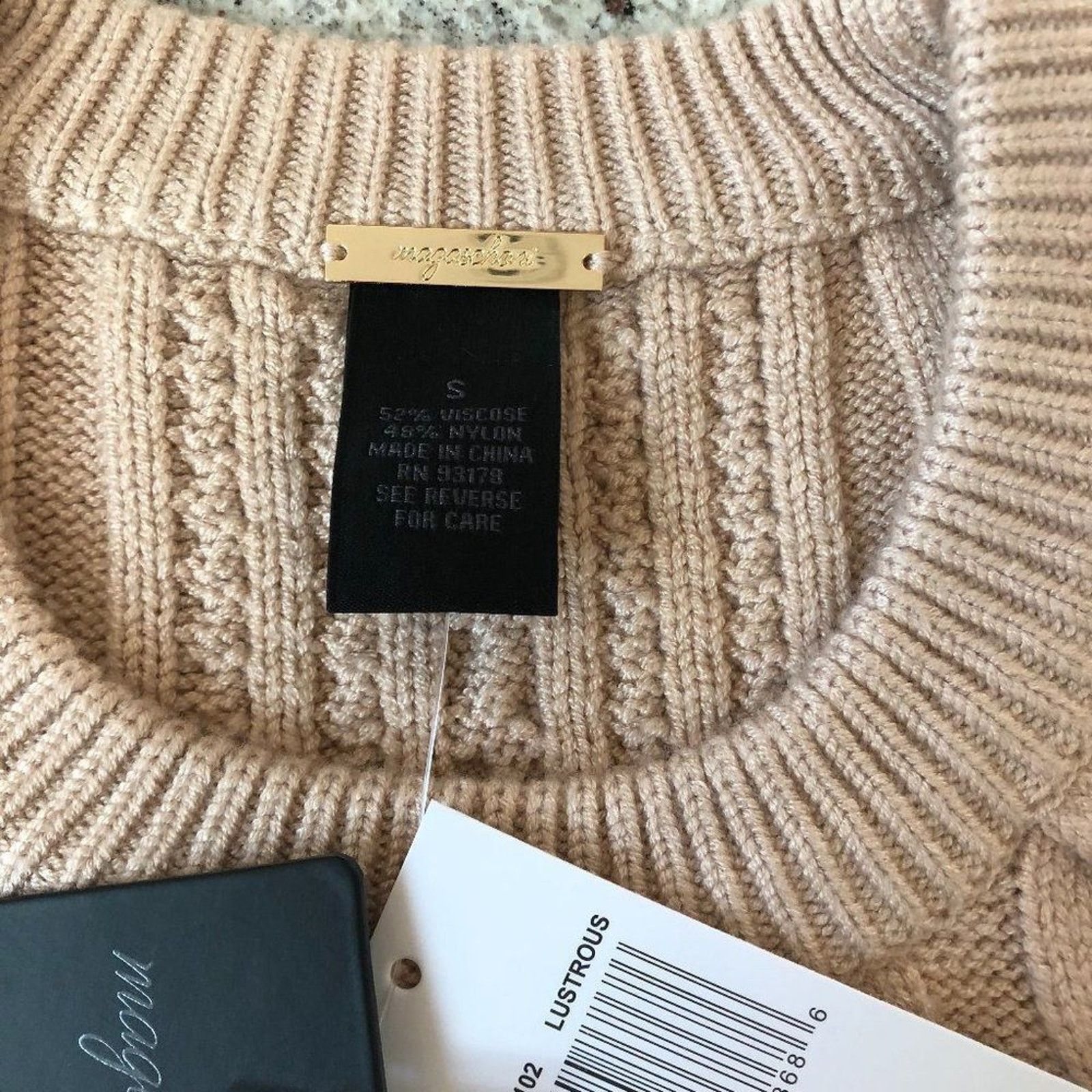 Magaschoni Short Sleeve Cable Knit Sweater from Magaschoni Size XS / US 0-2 / IT 36-38 - 9 Thumbnail
