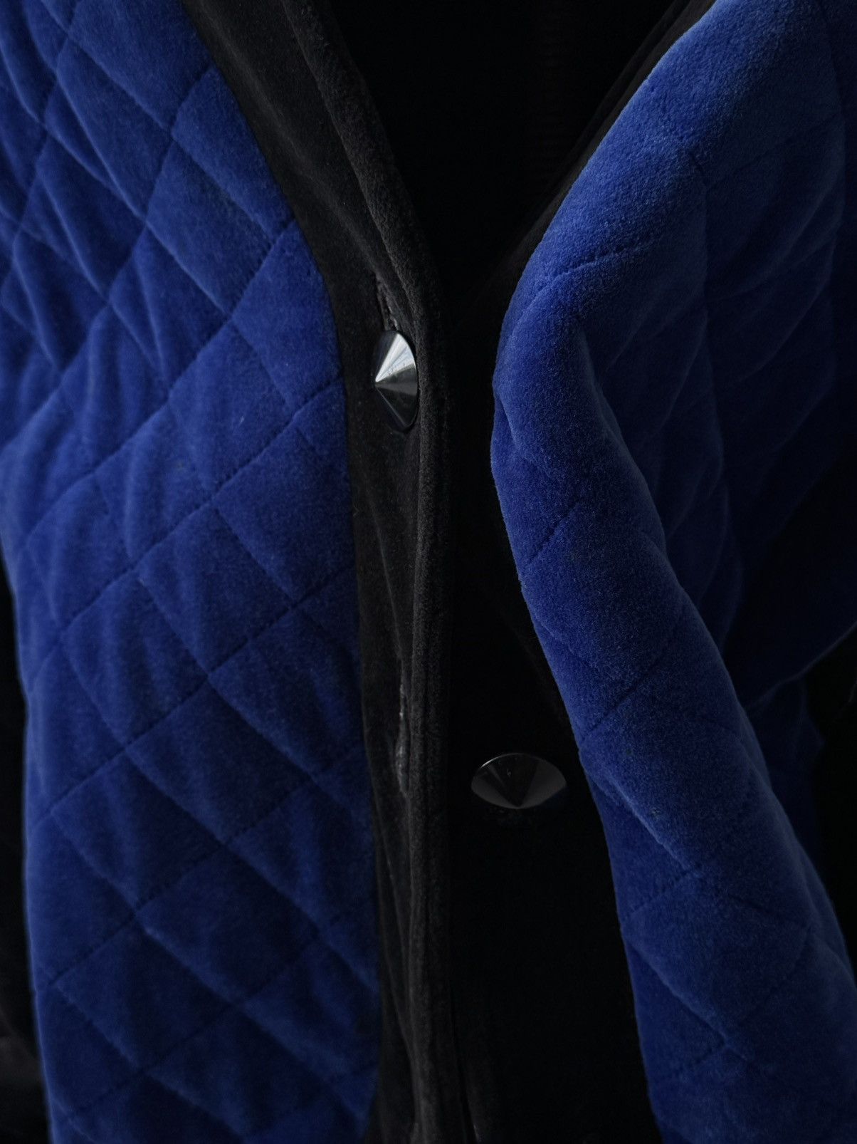 Yves Saint Laurent Vintage YSL Variation FW91 Quilted Velvet Jacket Size M / US 6-8 / IT 42-44 - 5 Thumbnail