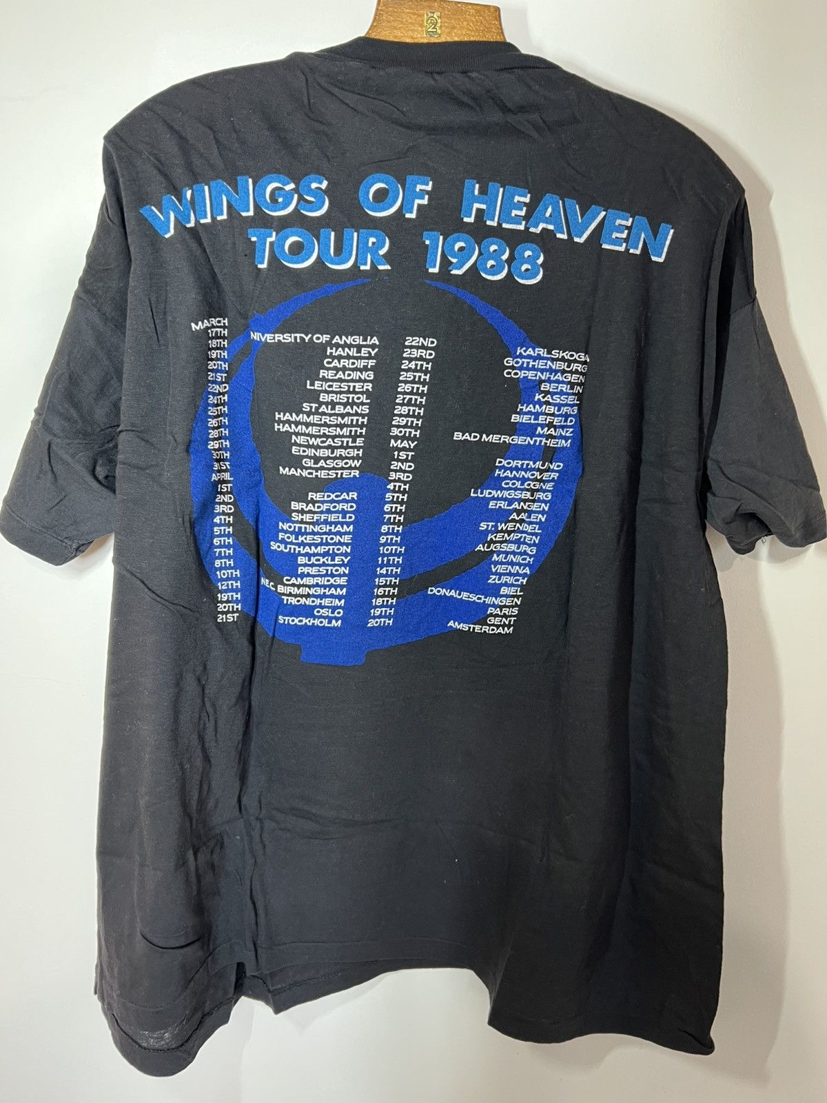 Band Tees vintage Magnum wings of heaven shirt 80s tour rare Size US L / EU 52-54 / 3 - 4 Thumbnail