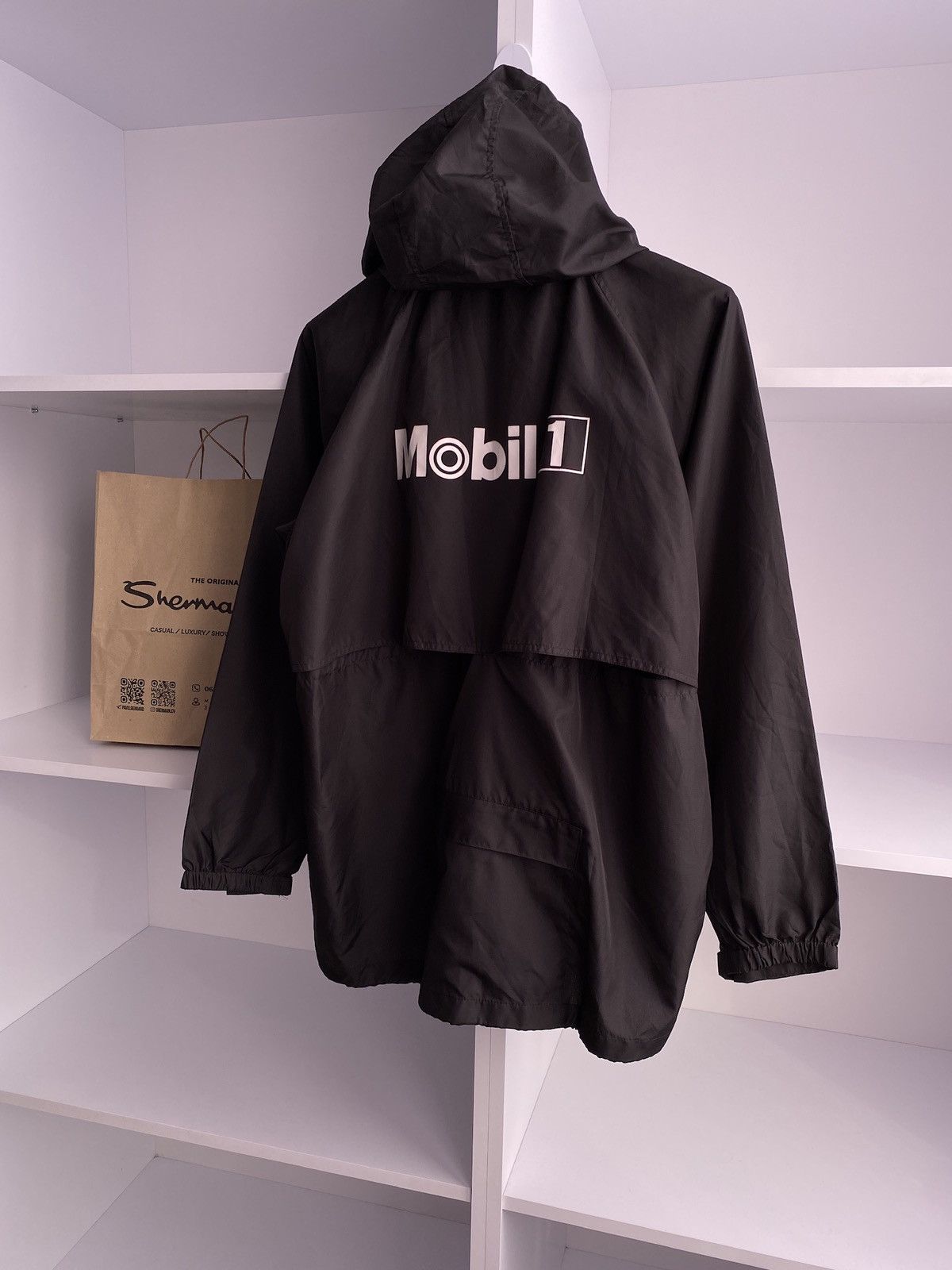 Vintage Vodafone McLaren Mercedes F1 Mobil 1 Black Rain Jacket Size US XL / EU 56 / 4 - 1 Thumbnail