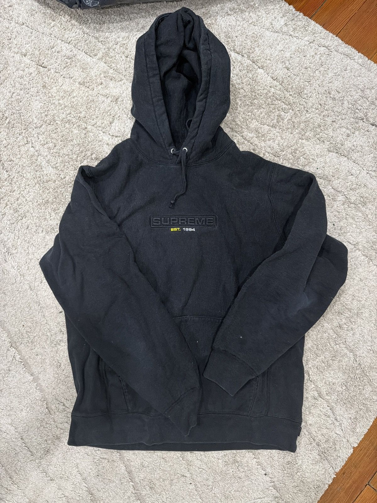 Supreme Supreme Embossed Logo Hoodie Size US L / EU 52-54 / 3 - 1 Preview
