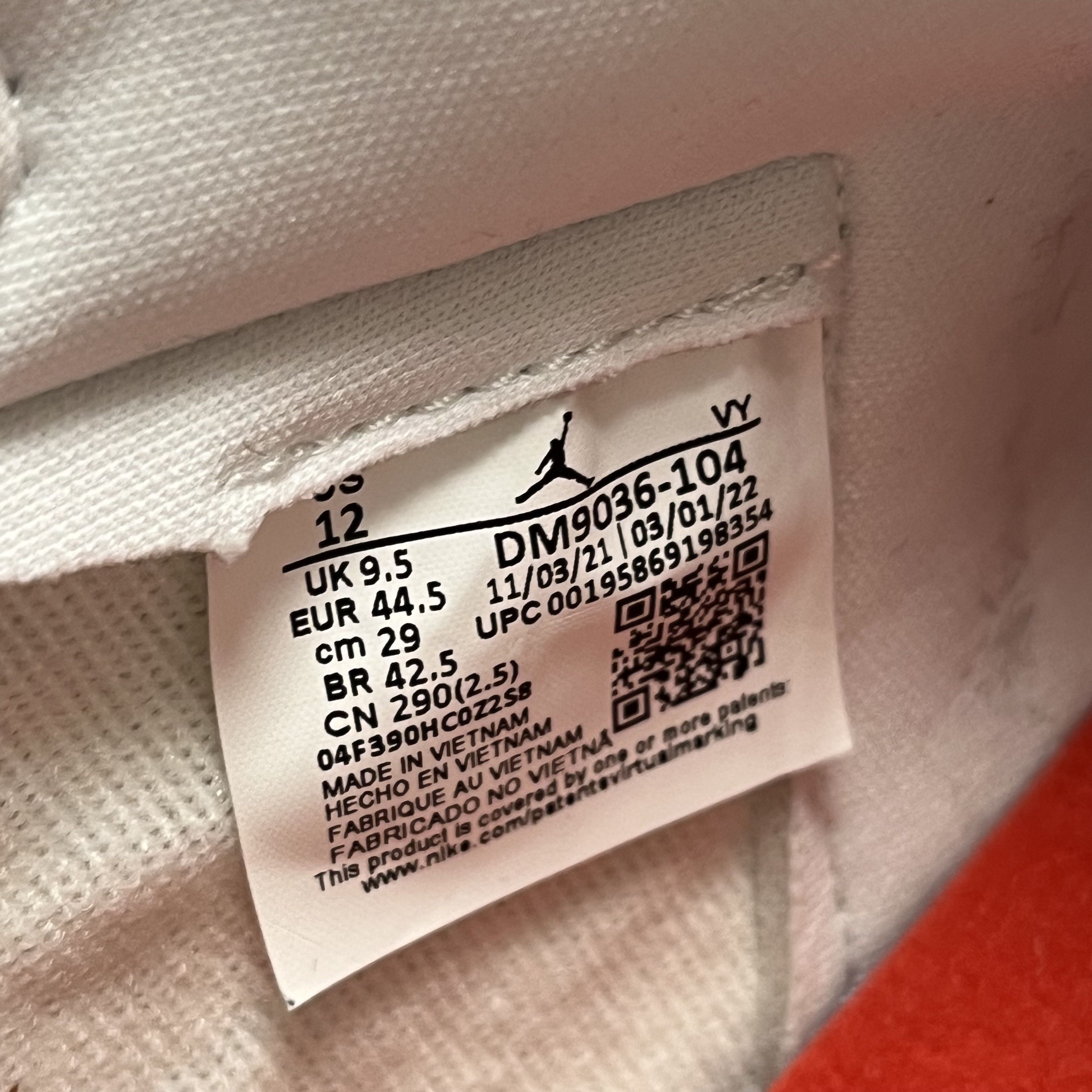 Nike Air Jordan 1 High OG Denim (W) Size US 12 / IT 42 - 8 Thumbnail