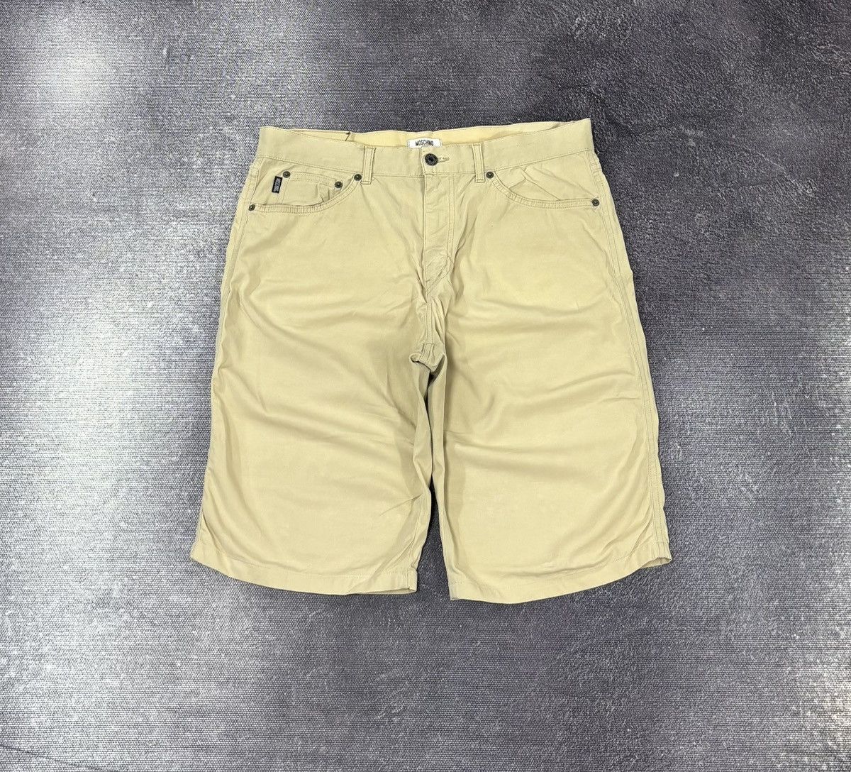 Moschino Vintage Moschino Jeans Casual Cream Luxury Shorts Size US 36 / EU 52 - 2 Thumbnail