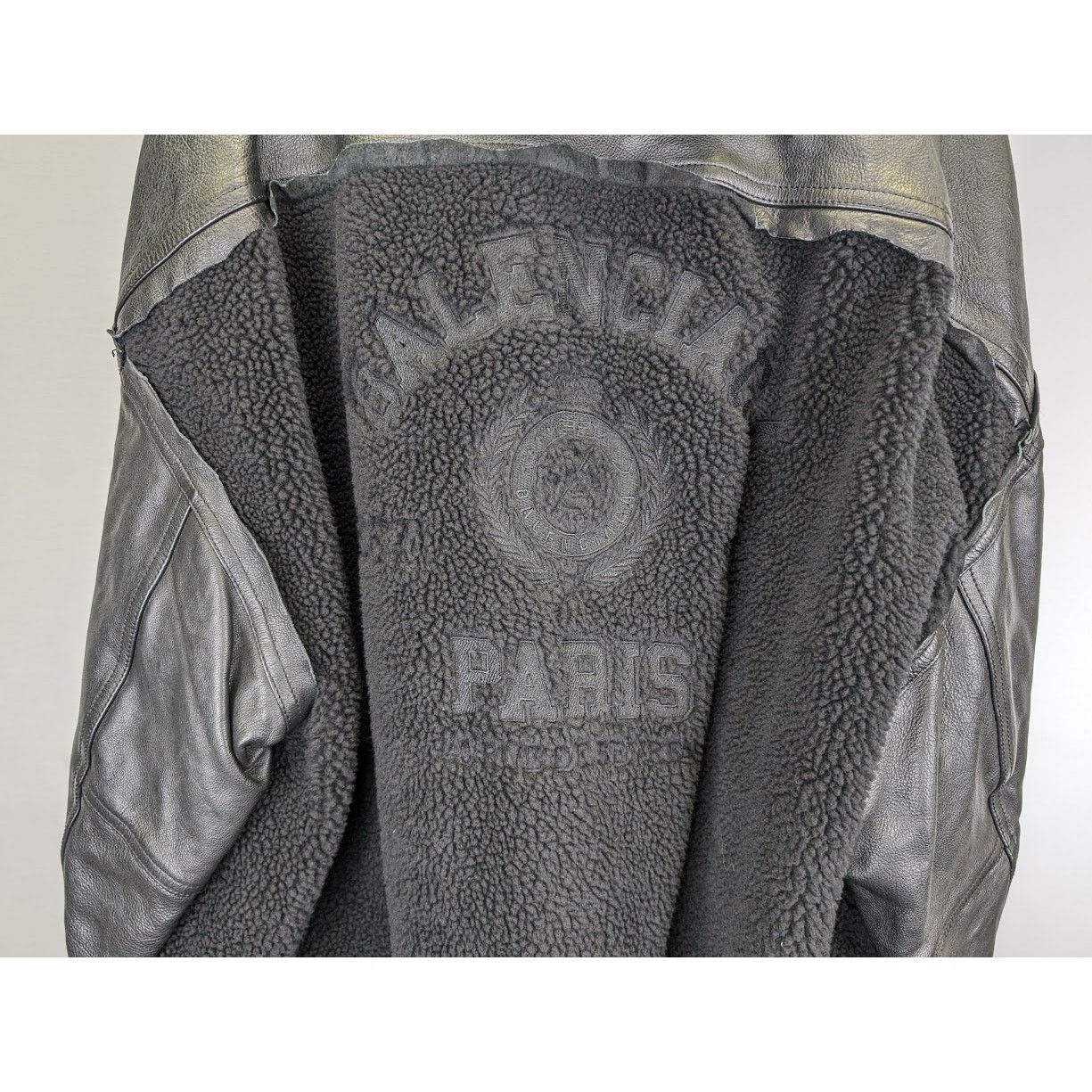 Balenciaga o1rshd1 Leather Sleeve Shearling Fleece Jacket in Black Size US XS / EU 42 / 0 - 16 Thumbnail