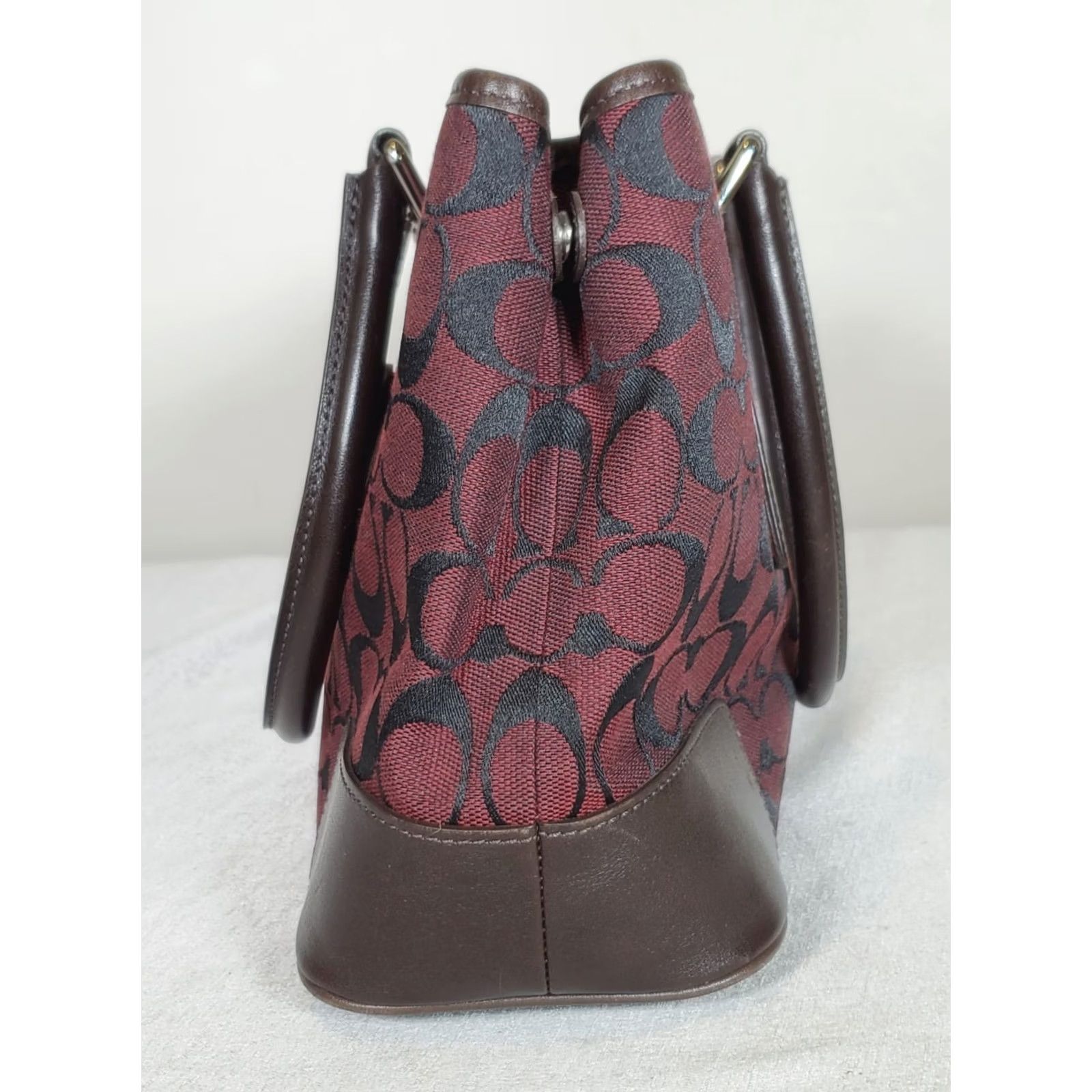 Coach VINTAGE Coach Tote Handbag Women Medium Red Jacquard Canvas Brown Leather Signature C Monogram 6089 Size ONE SIZE - 5 Thumbnail