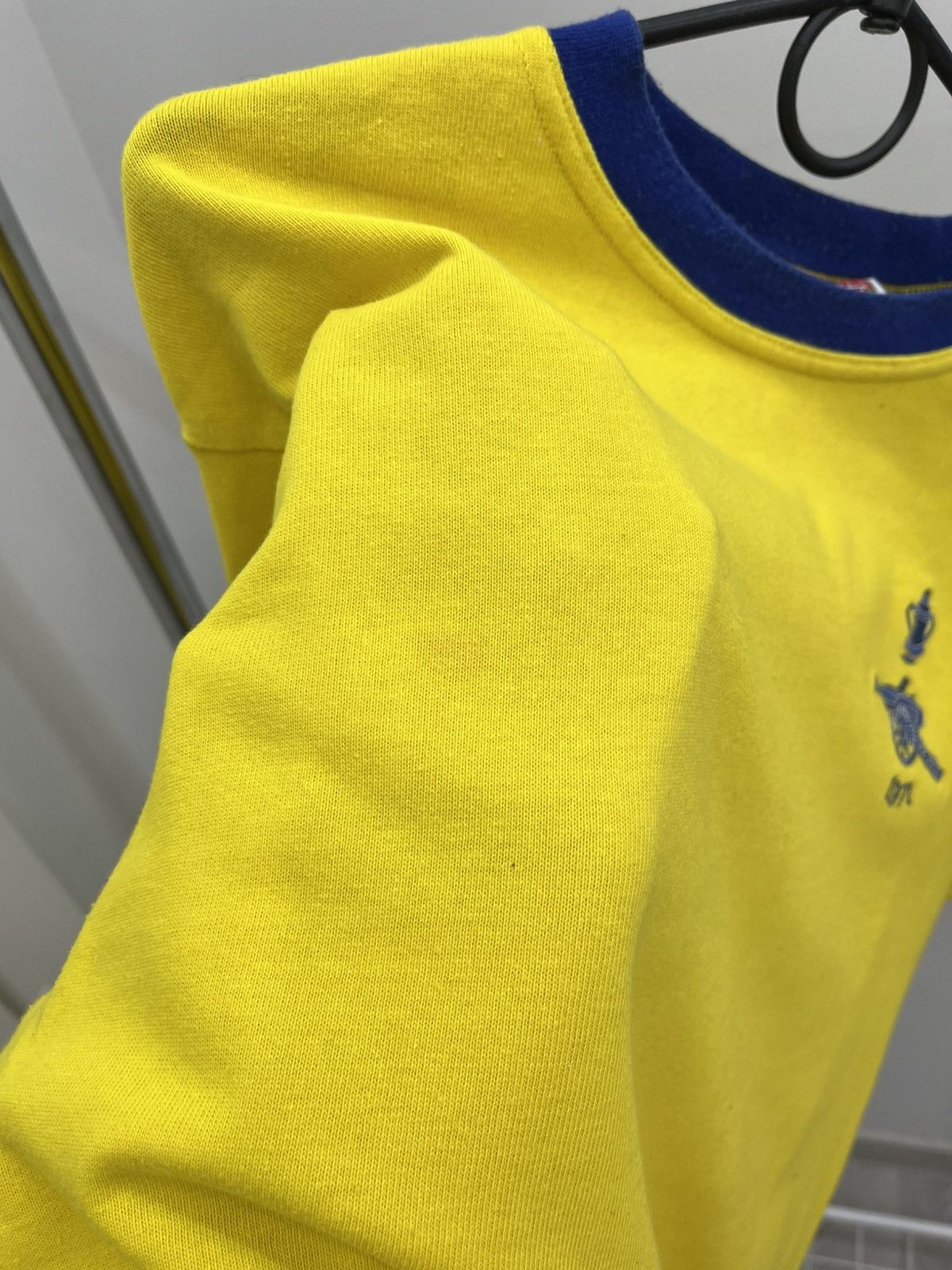 Vintage Vintage 90s 1971 Arsenal London 11 Charlie George Jersey Tee Size US XL / EU 56 / 4 - 4 Thumbnail