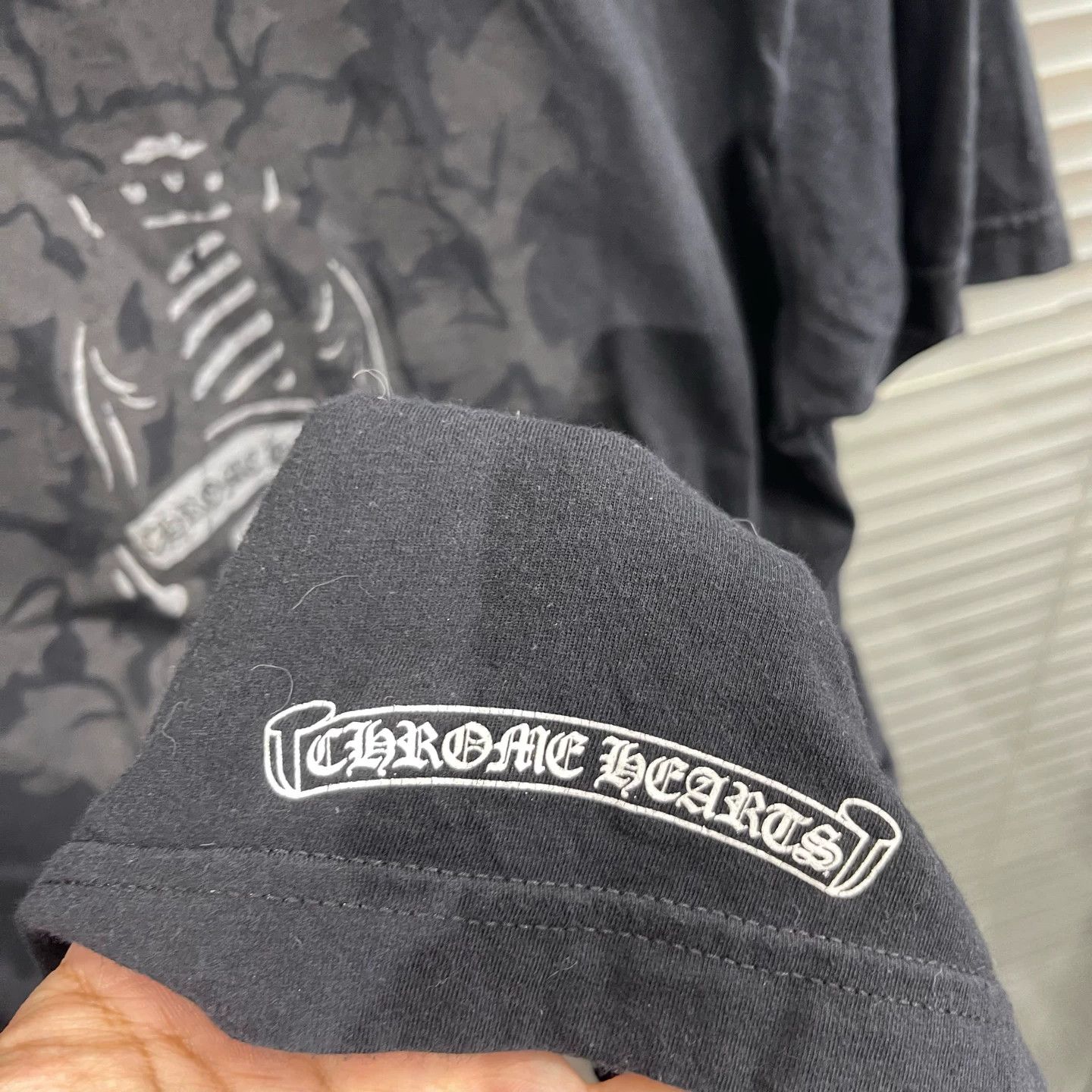 Chrome Hearts Chrome Hearts Black Foil Sword Vine Scroll Short Tee L Size L / US 10 / IT 46 - 7 Thumbnail