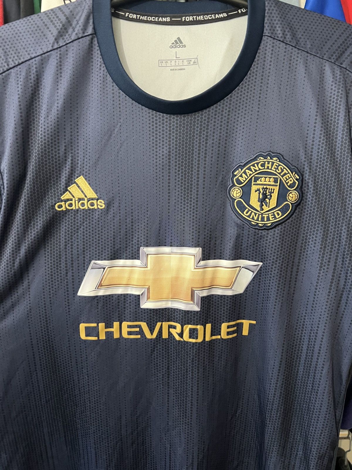 Adidas 2018/2019 ADIDAS MANCHESTER UNITED THIRD FOOTBALL SHIRT Size US L / EU 52-54 / 3 - 3 Thumbnail