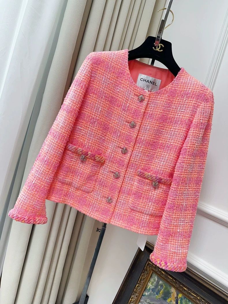Chanel Chanel Pink Tweed Jacket with Pockets- dmc Size US M / EU 48-50 / 2 - 1 Thumbnail
