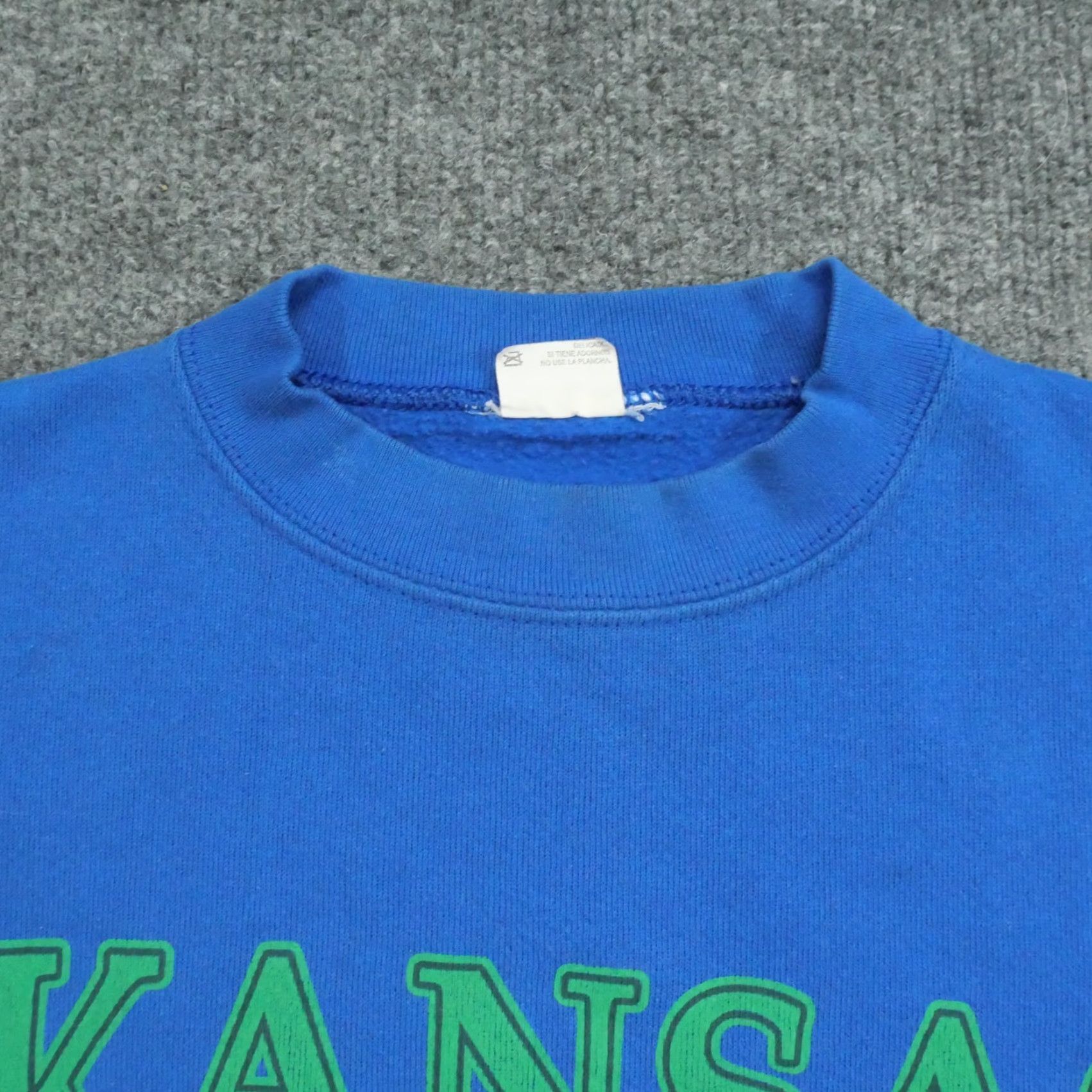 Vintage VINTAGE Kansas Sweatshirt Mens Large Blue Pullover Barn Farm Art 90s Size US L / EU 52-54 / 3 - 4 Thumbnail