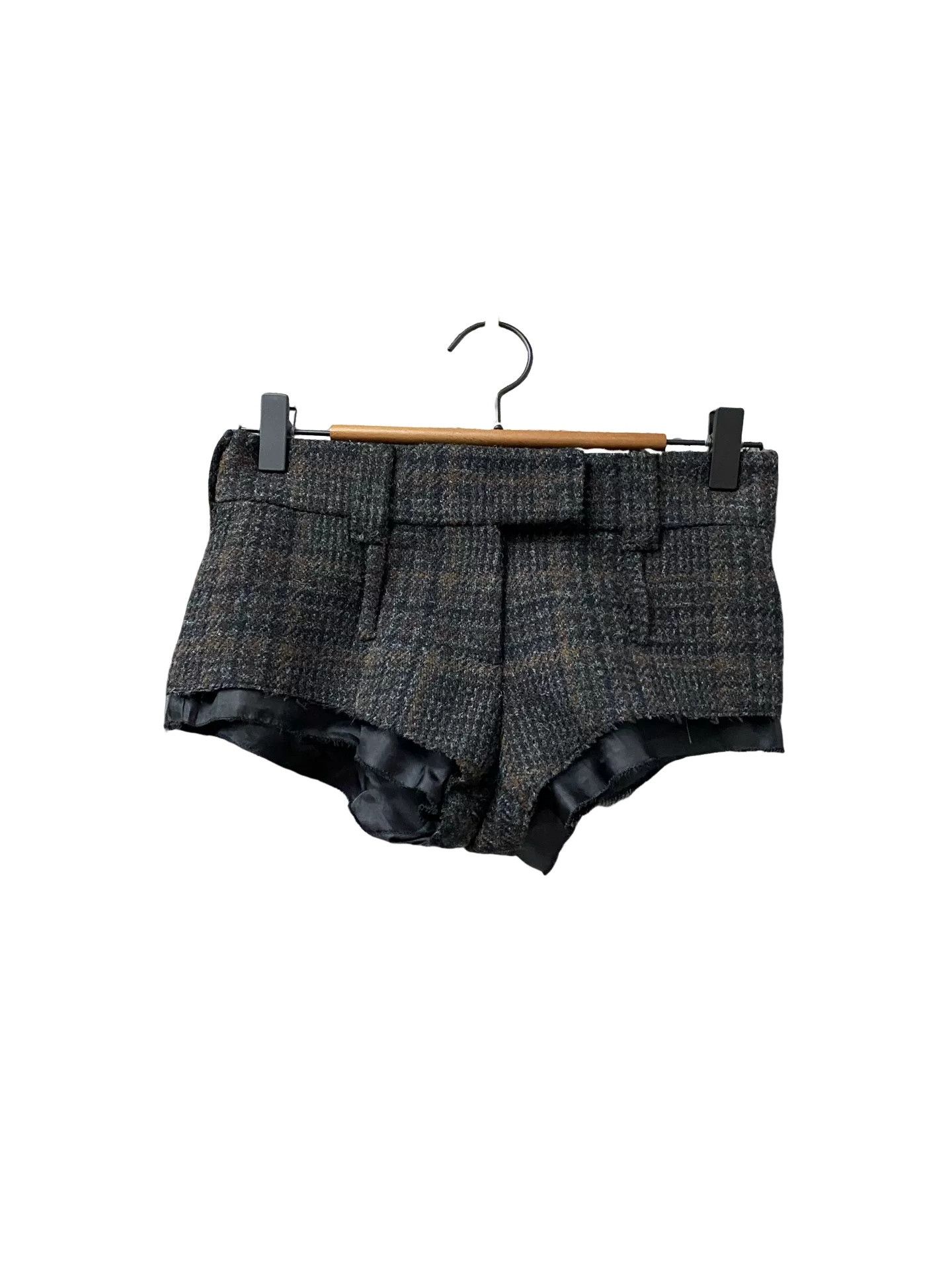 Miu Miu Miu Miu Plaid Tweed Shorts Size 36 Size 25" / US 0 / IT 36 - 1 Thumbnail