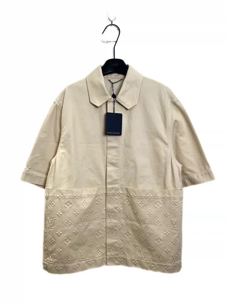 Louis Vuitton Louis Vuitton Khaki Embossed Print Short Sleeve Shirt Size US M / EU 48-50 / 2 - 2 Thumbnail