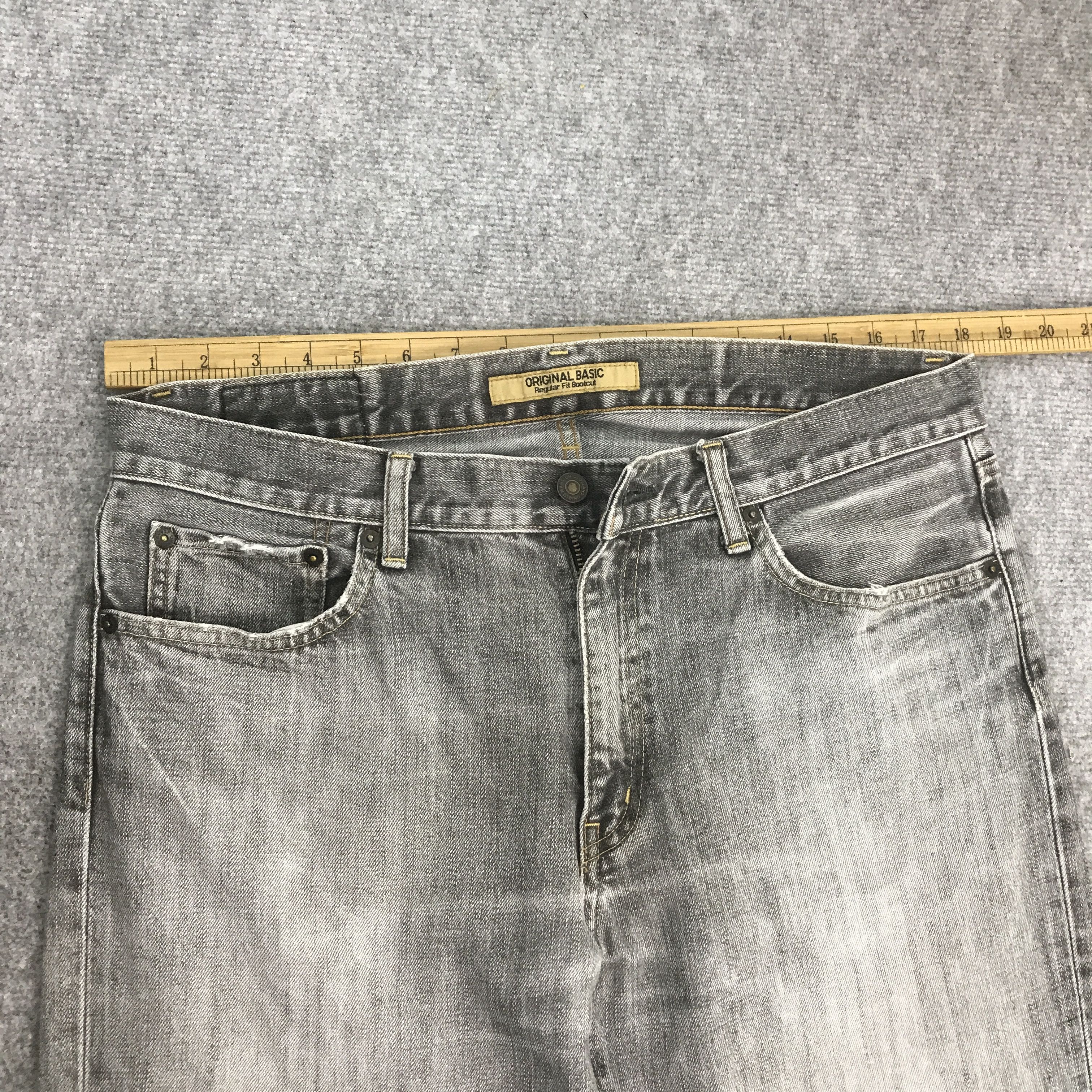 Japanese Brand FLARE UNIQLO JAPAN BOOTCUT DENIM BLACK FADED JEANS K54B18 Size US 35 - 7 Thumbnail