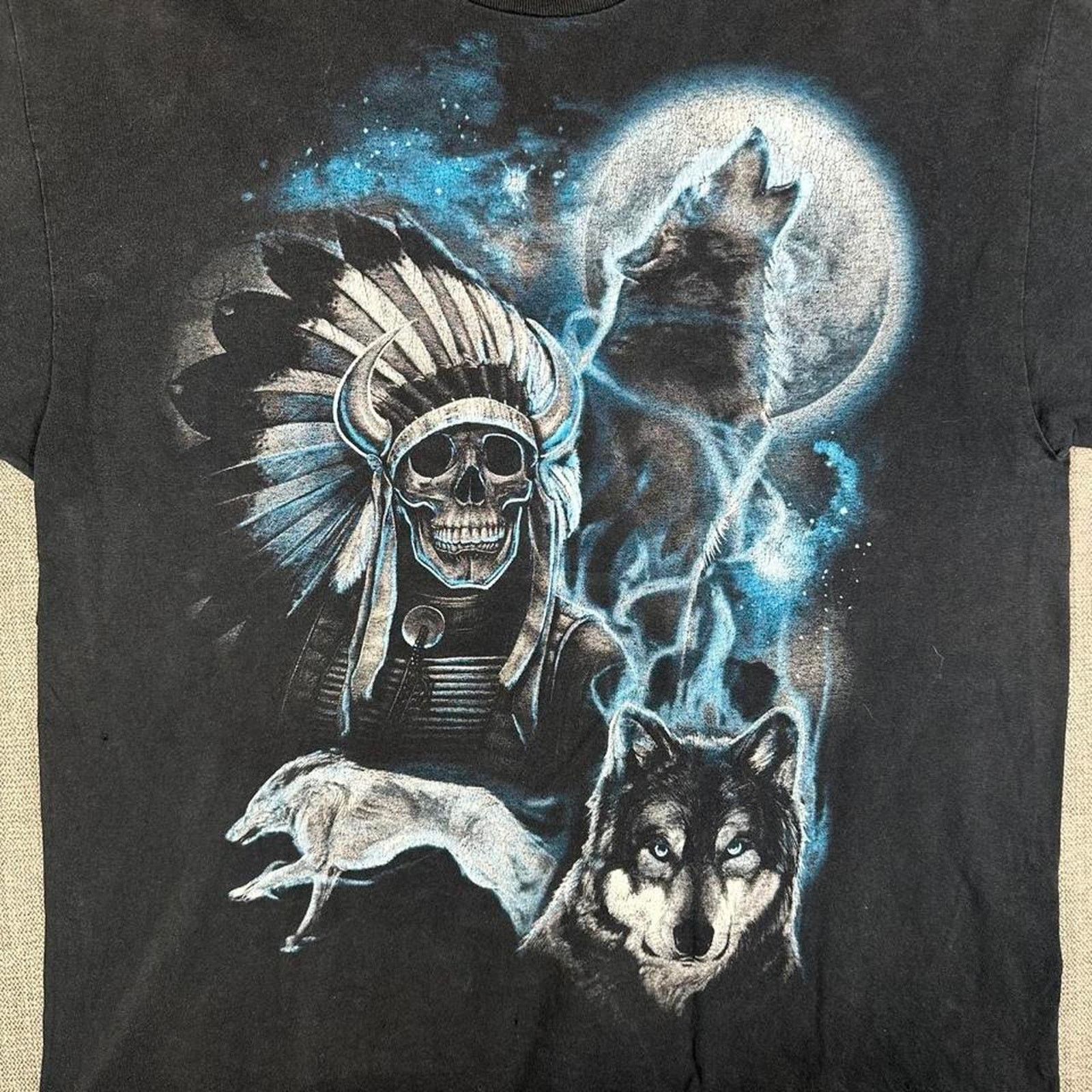 Native Y2K Native American skull and wolves t-shirt Size US XL / EU 56 / 4 - 2 Thumbnail