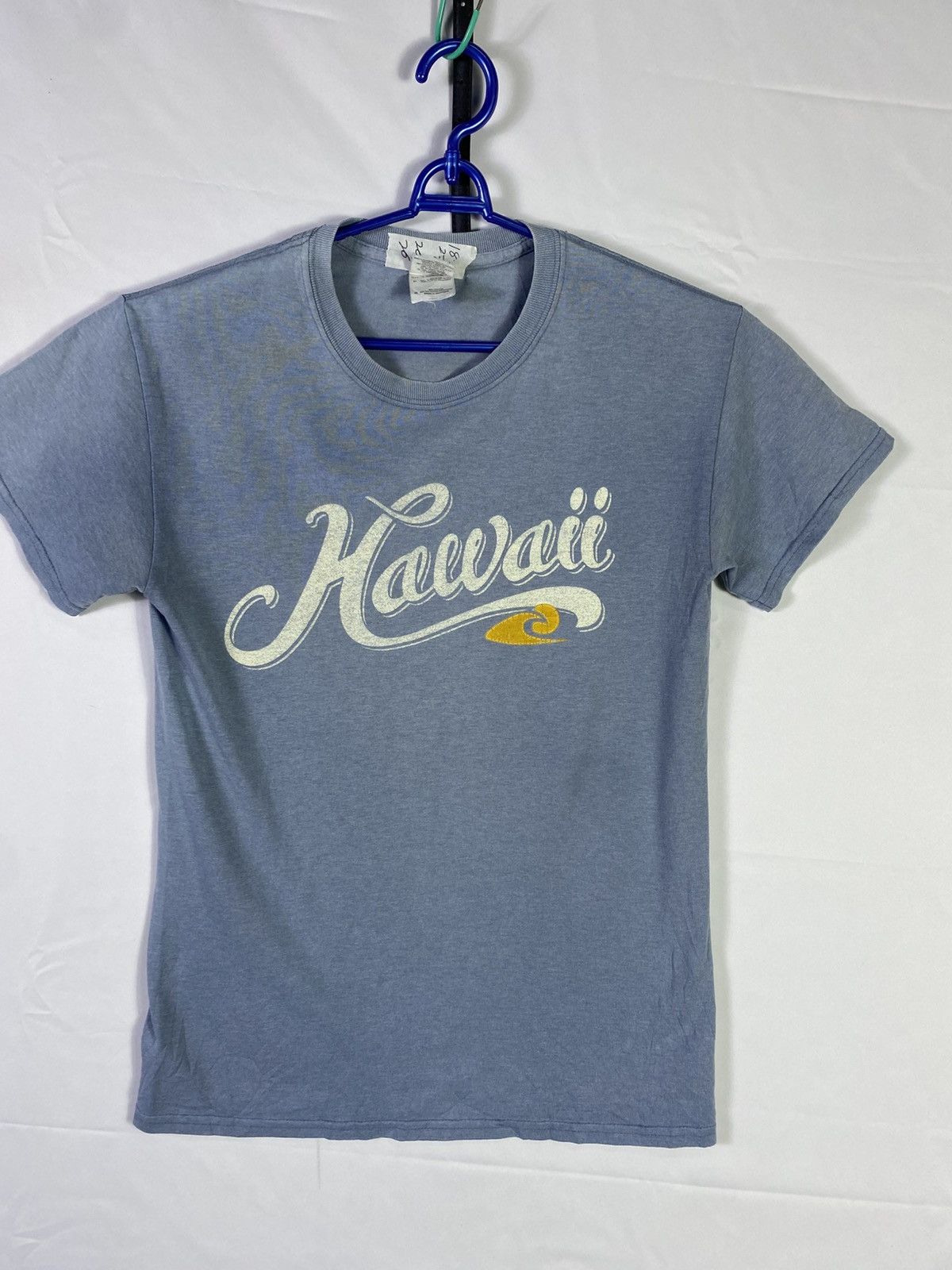 Vintage Vintage hawaii big logo spell out size s Size US S / EU 44-46 / 1 - 2 Thumbnail