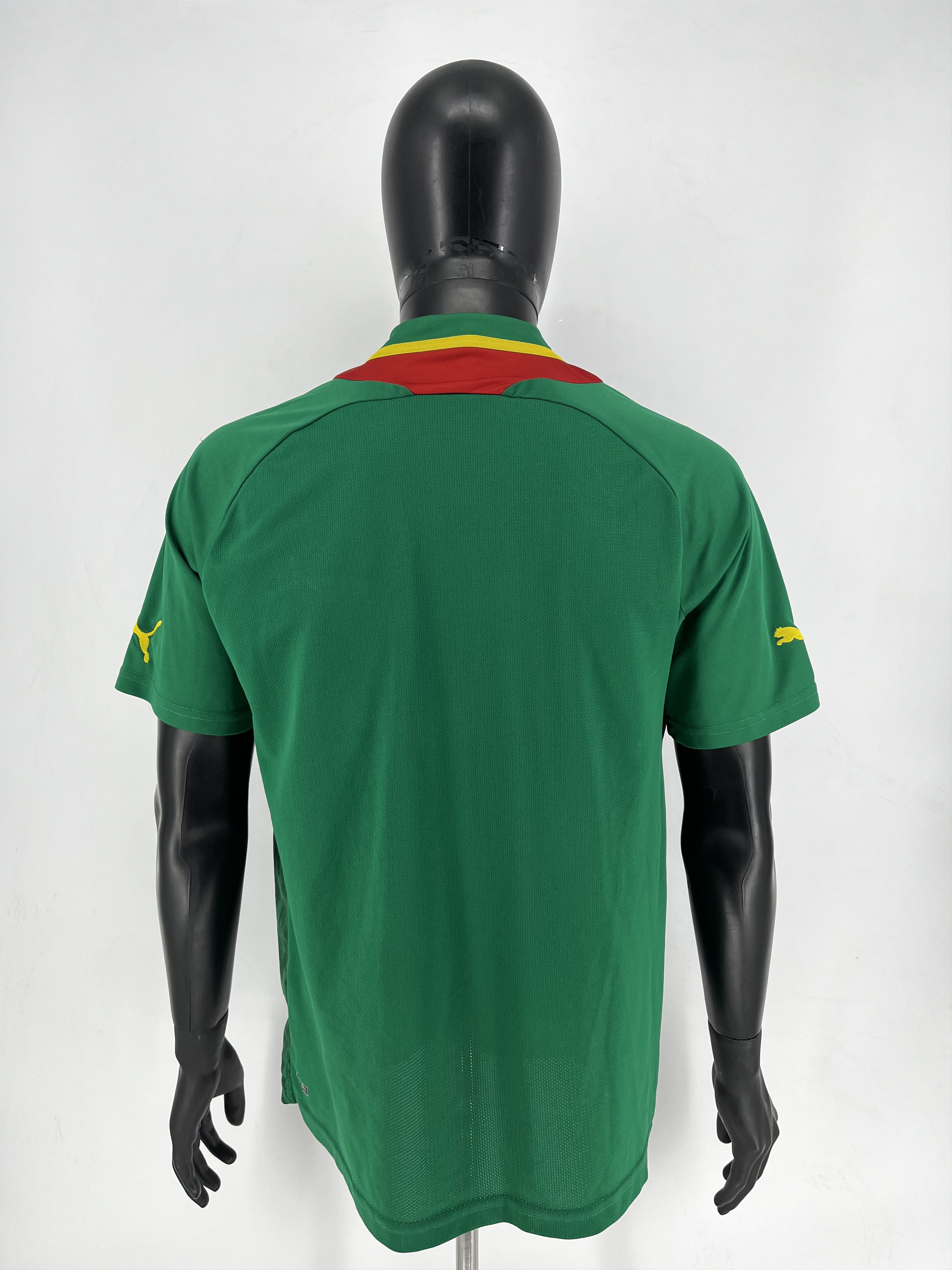 Puma CAMEROON 2012 2013 NATIONAL TEAM HOME FOOTBALL SHIRT SOCCER Size US L / EU 52-54 / 3 - 14 Thumbnail