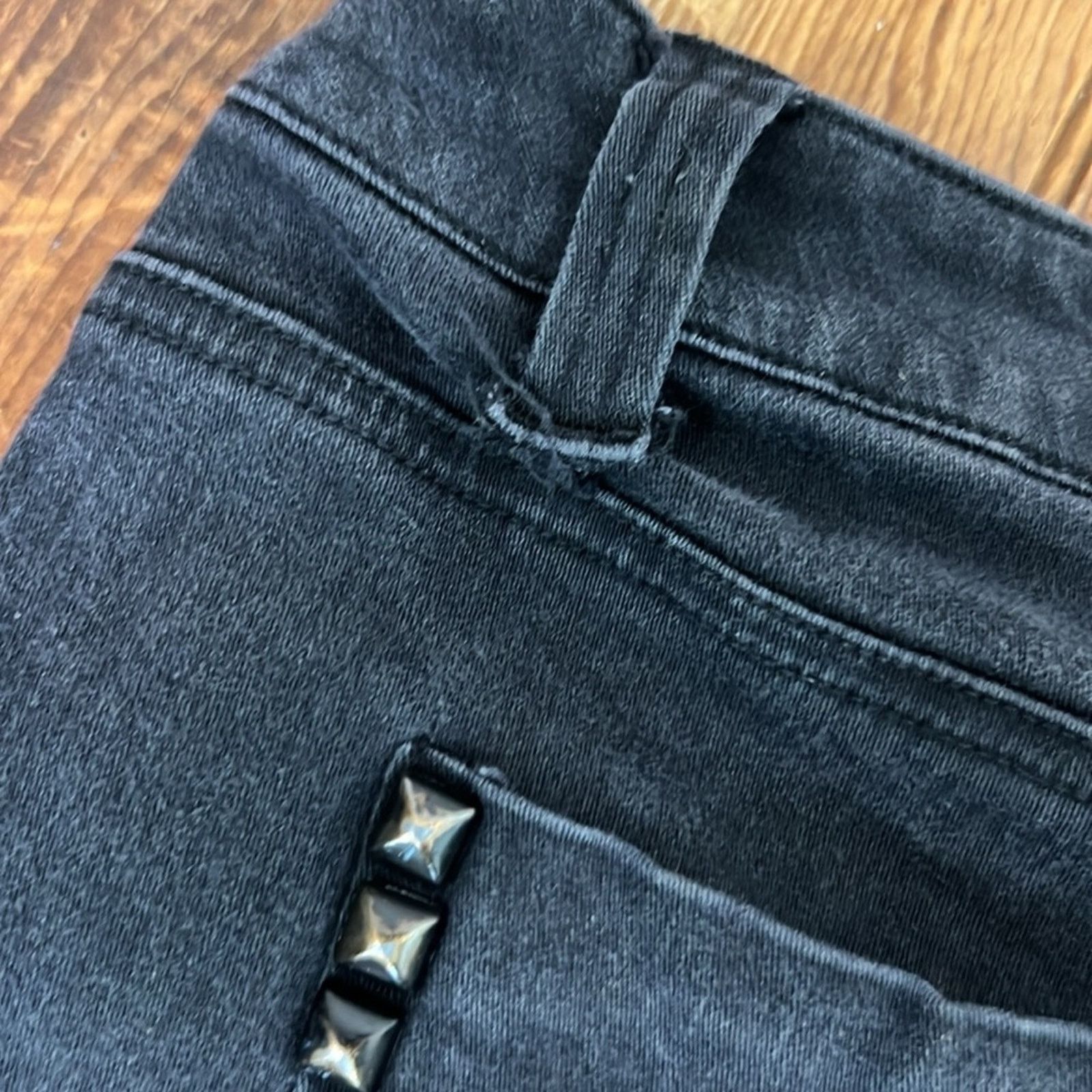 Tripp NYC Women’s Tripp NY t back skinny jean black size 15 RESUCUE Size 30" / US 8 / IT 44 - 8 Thumbnail