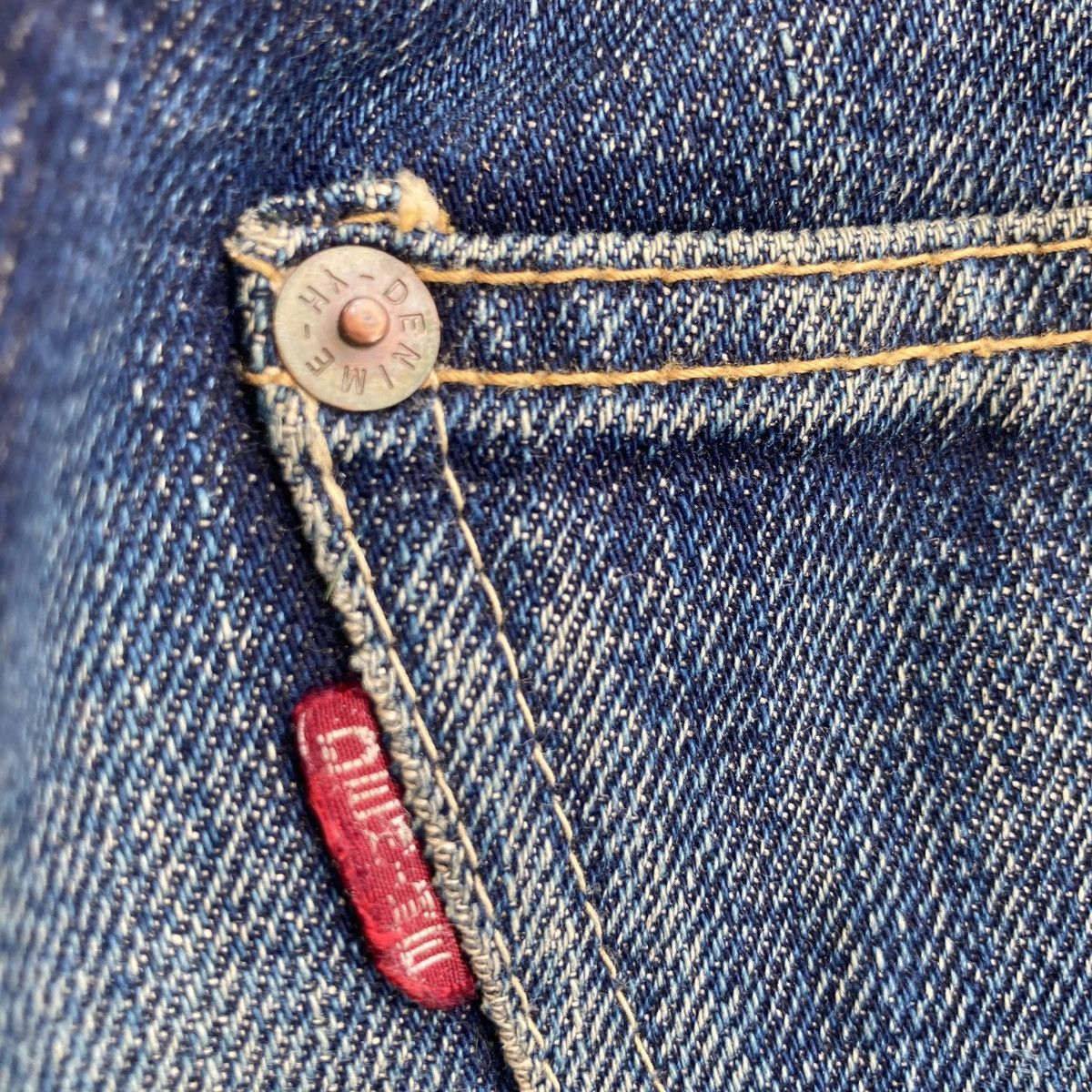 Denime VINTAGE DENIME SELVEDGE BUCKLE BACK DISTRESSED JEANS Size US 29 - 18 Thumbnail