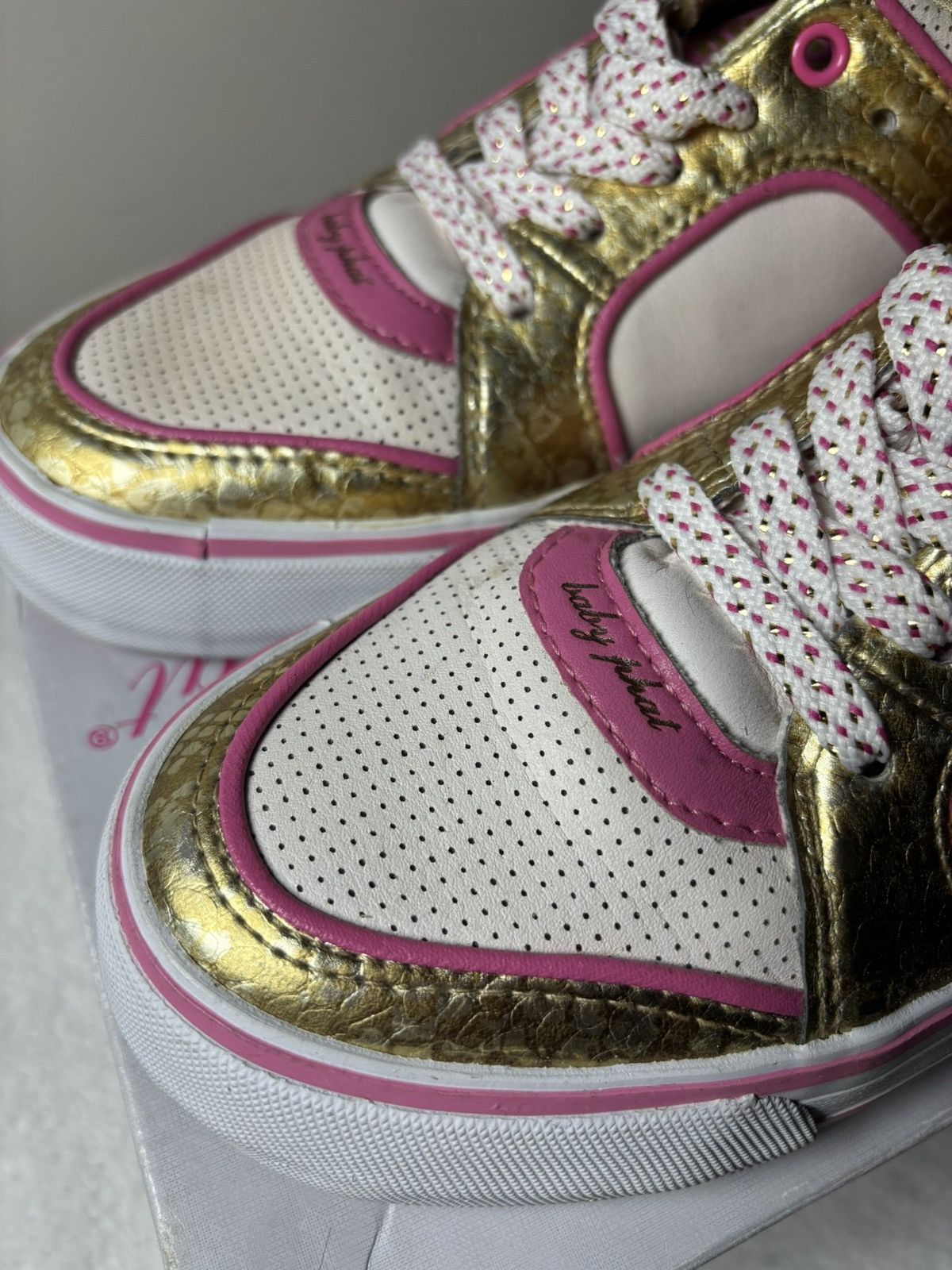 Other Baby Phat Y2K “Poppin Cat” Sneakers - BNWB US6 Size US 6 / IT 36 - 9 Thumbnail
