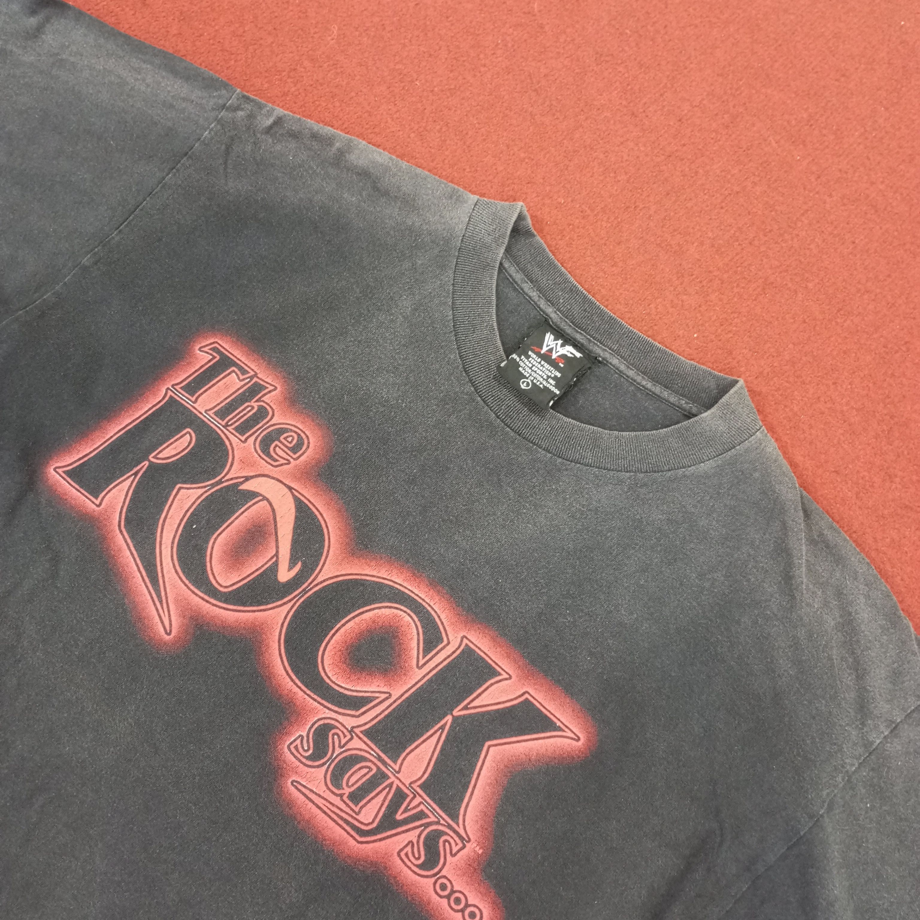 Vintage × WWE WWE The Rock Vintage Tshirt Size US L / EU 52-54 / 3 - 8 Thumbnail