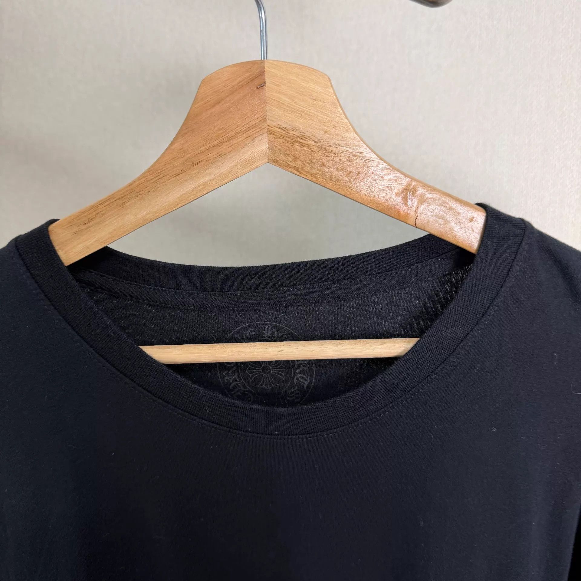 Chrome Hearts Chrome Hearts Black Taipei Limited Horse Shoe Vine Arm Tee Size US XL / EU 56 / 4 - 2 Thumbnail