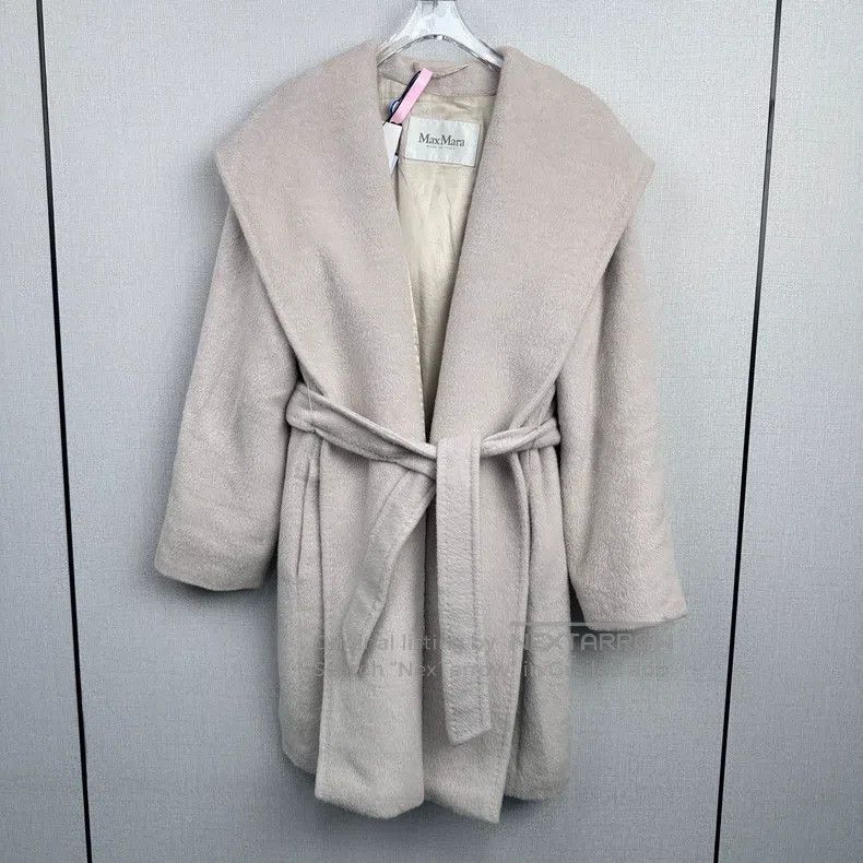 Max Mara Max Mara Coat Size M / US 6-8 / IT 42-44 - 1 Thumbnail