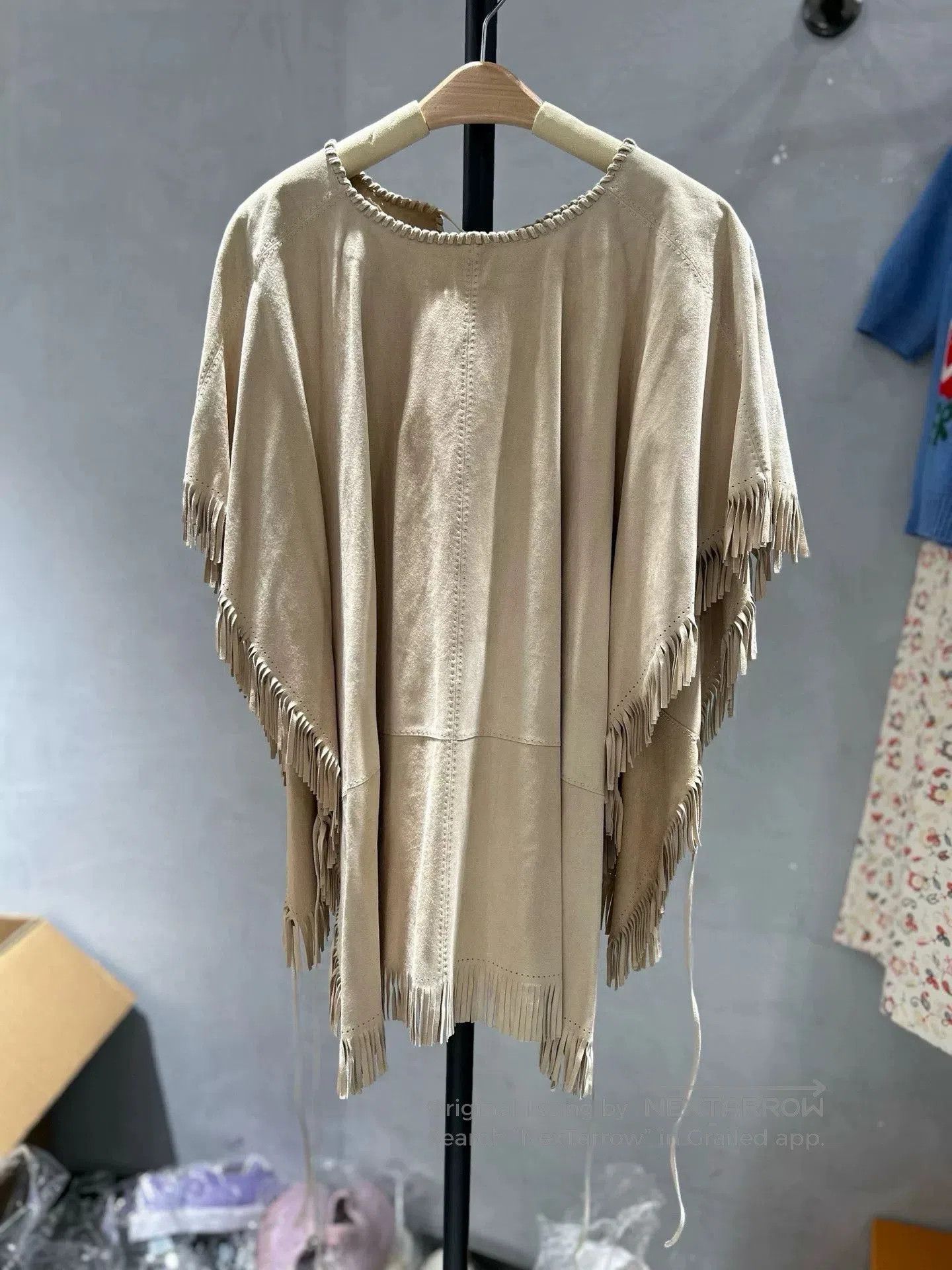 Hermes Hermes Cape Size 34 New with Tags. Size US M / EU 48-50 / 2 - 2 Thumbnail