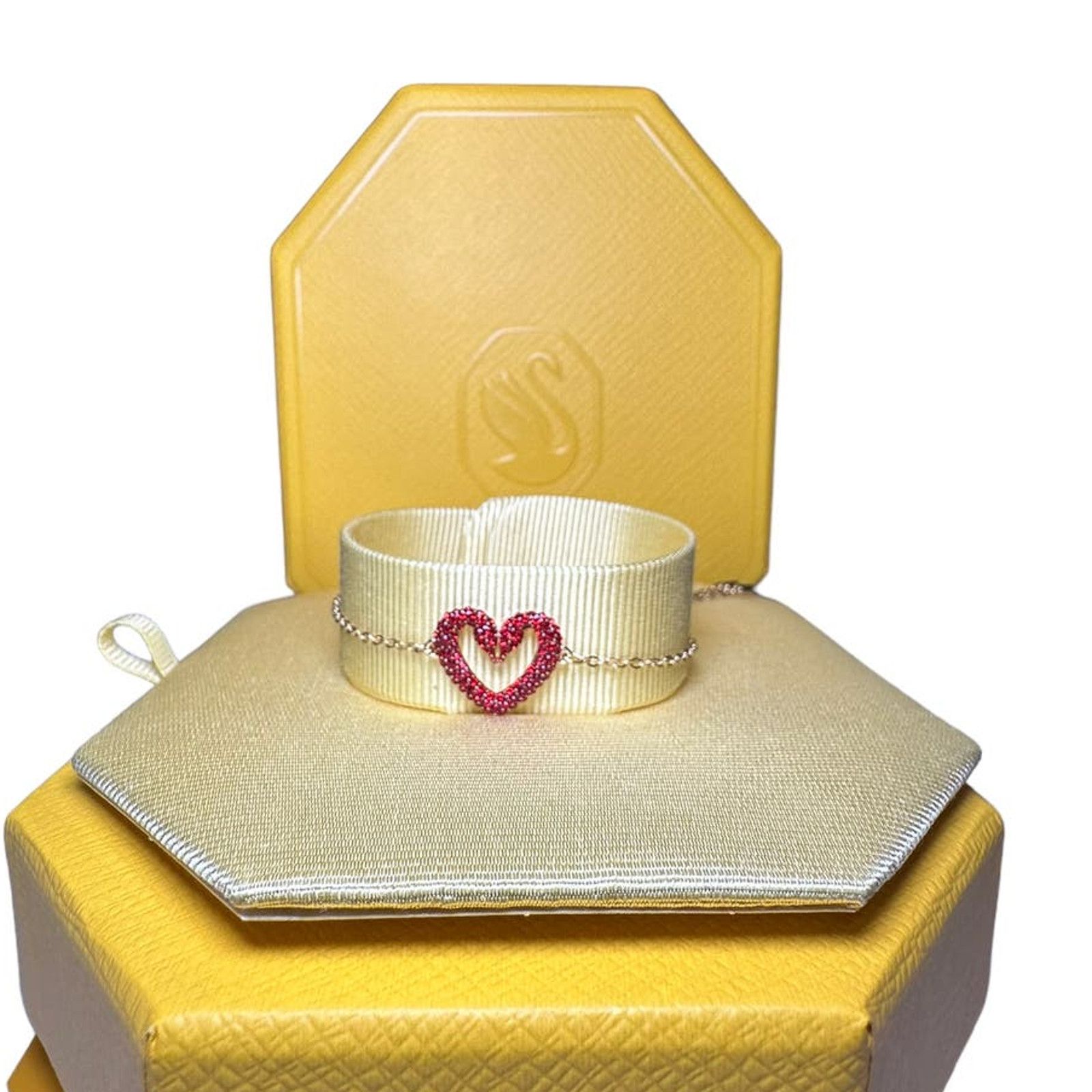 Swarovski Swarovski Una bracelet Heart, Small, Red, Gold-tone plated Size ONE SIZE - 1 Thumbnail