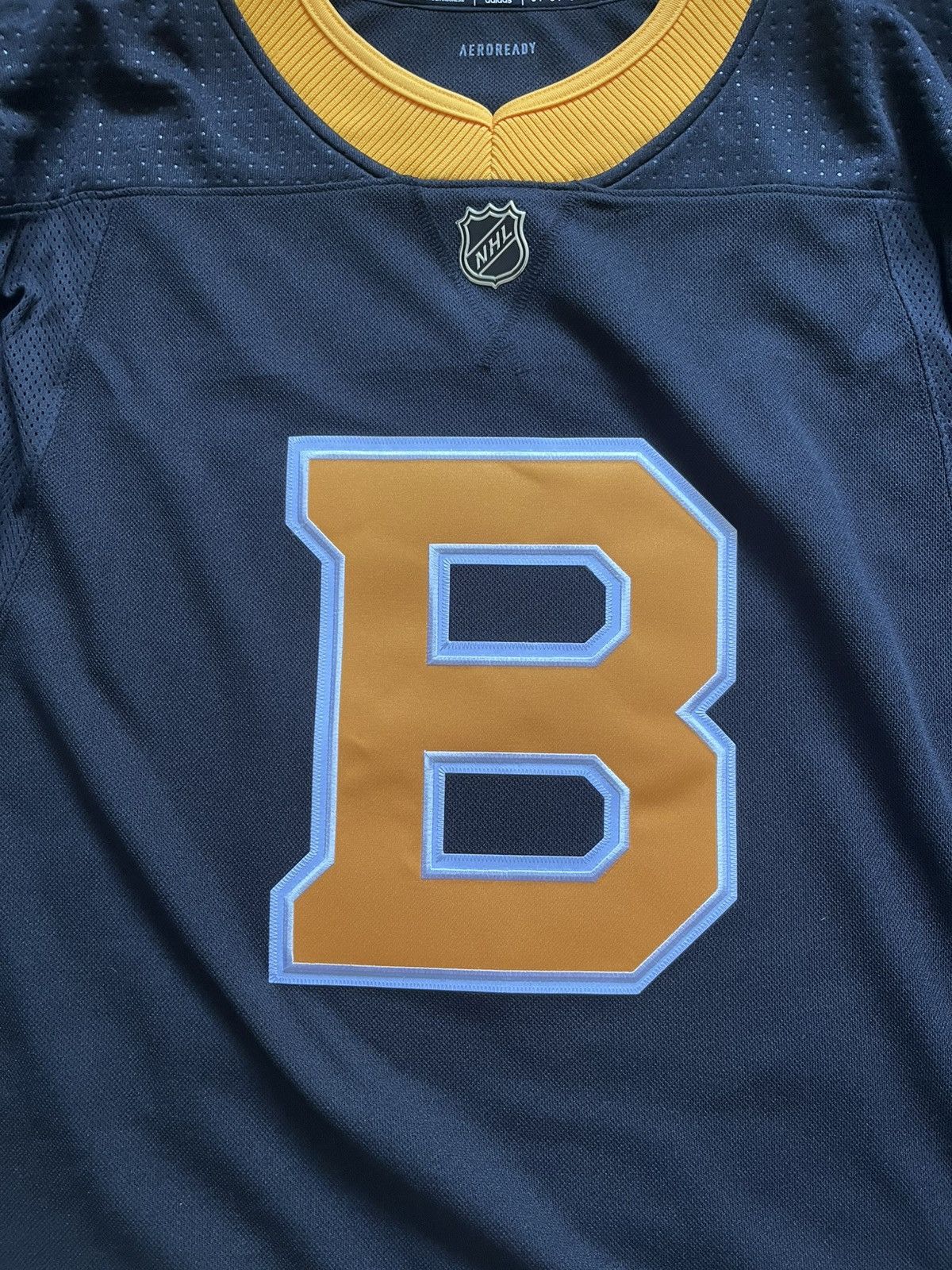 Adidas Adidas Mens 54 Boston Bruins Taylor Hall #71 Hockey Jersey Size US L / EU 52-54 / 3 - 2 Thumbnail