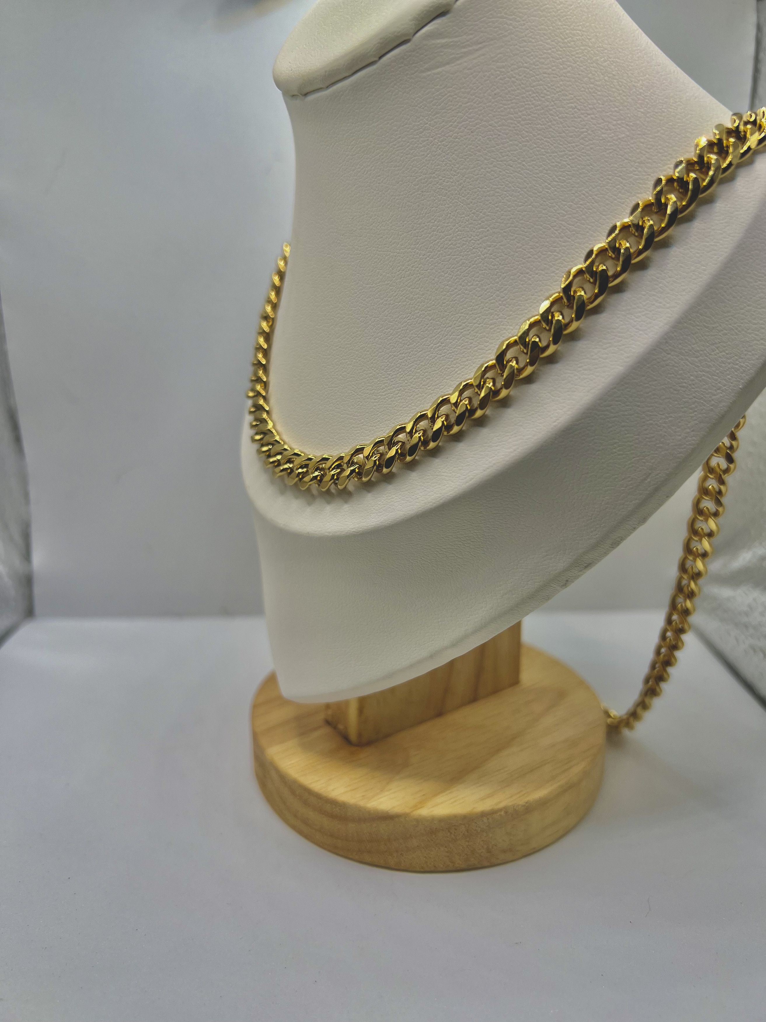 Other Cuban Gold Chain Necklace Size ONE SIZE - 2 Thumbnail
