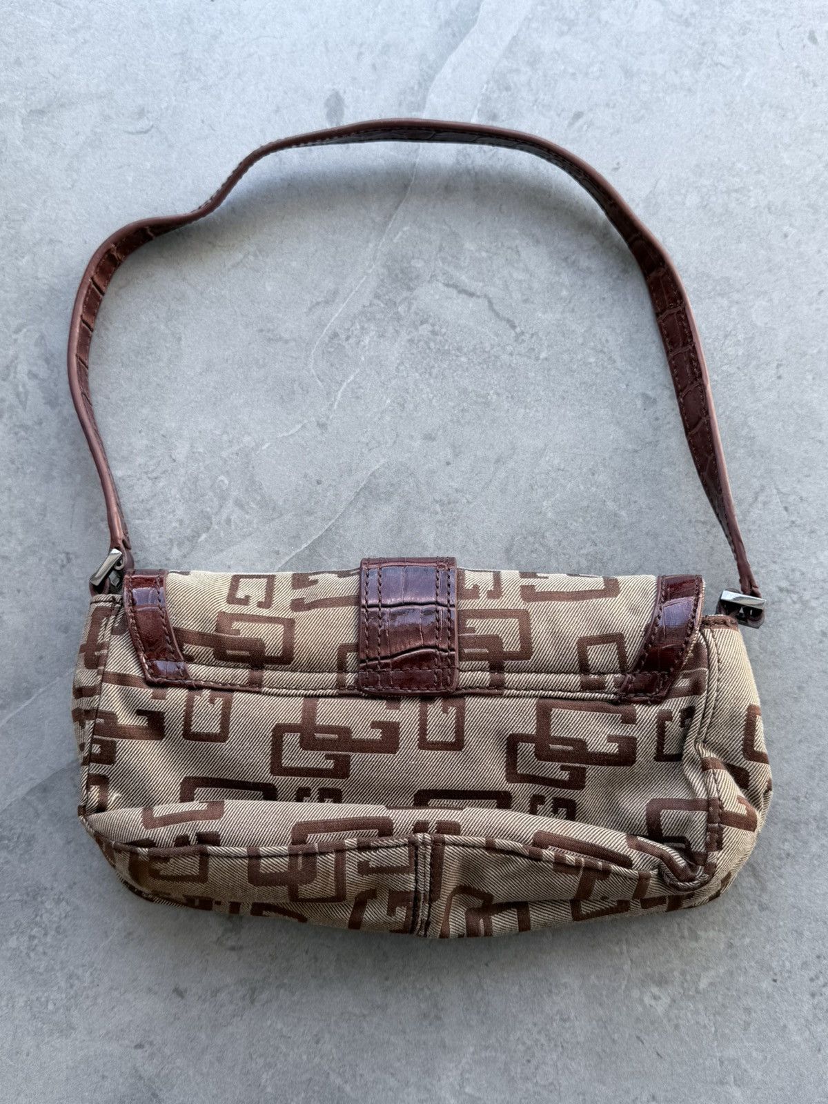 Guess 2000S Y2K Guess Baguette Shoulder Bag Size ONE SIZE - 6 Thumbnail