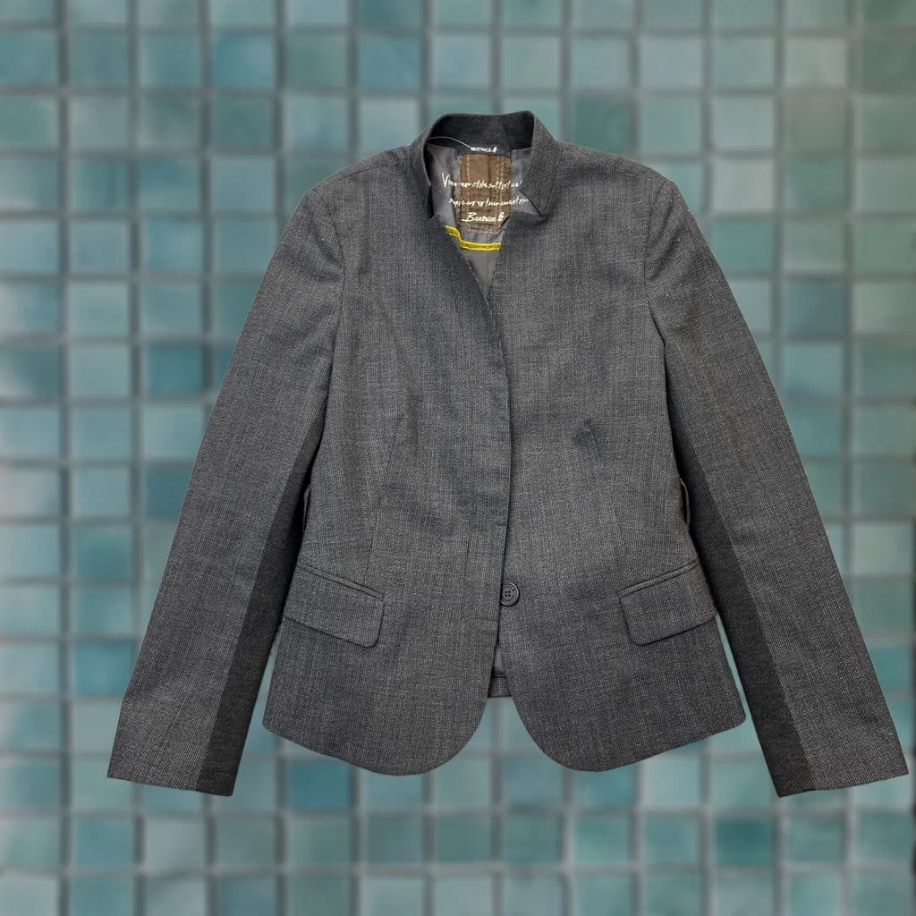 Vintage Beatrice B Jacket Blazer Gray Wool Blend Stretch Lined Formal Coat Womens Size 8 Size M / US 6-8 / IT 42-44 - 1 Thumbnail