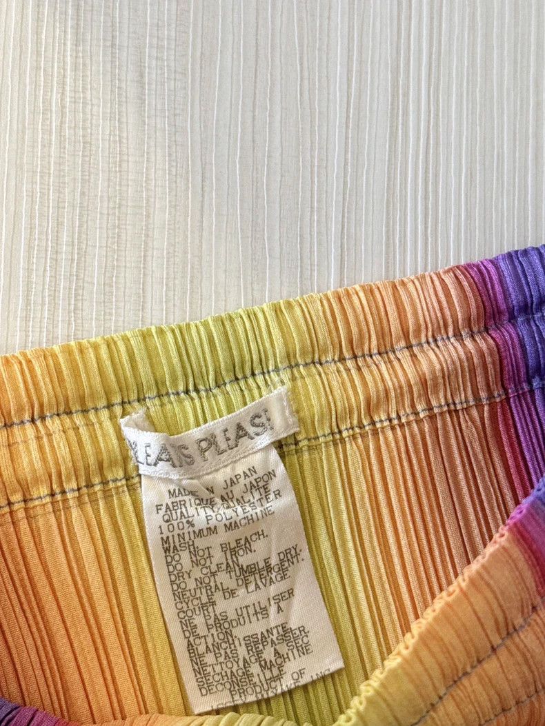 Issey Miyake issey miyake size:3 Neon aurora half skirt Size 42" / US 20 - 4 Thumbnail
