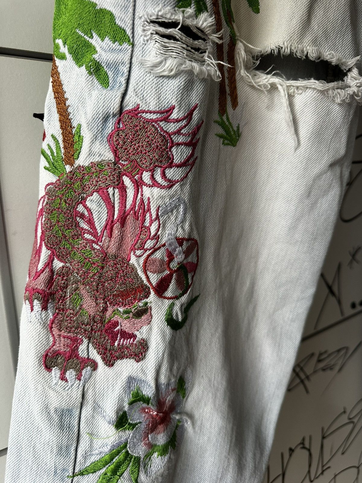 Dolce & Gabbana Dolce & Gabbana SS2005 Honolulu Embroidered Jeans Size US 34 / EU 50 - 8 Thumbnail