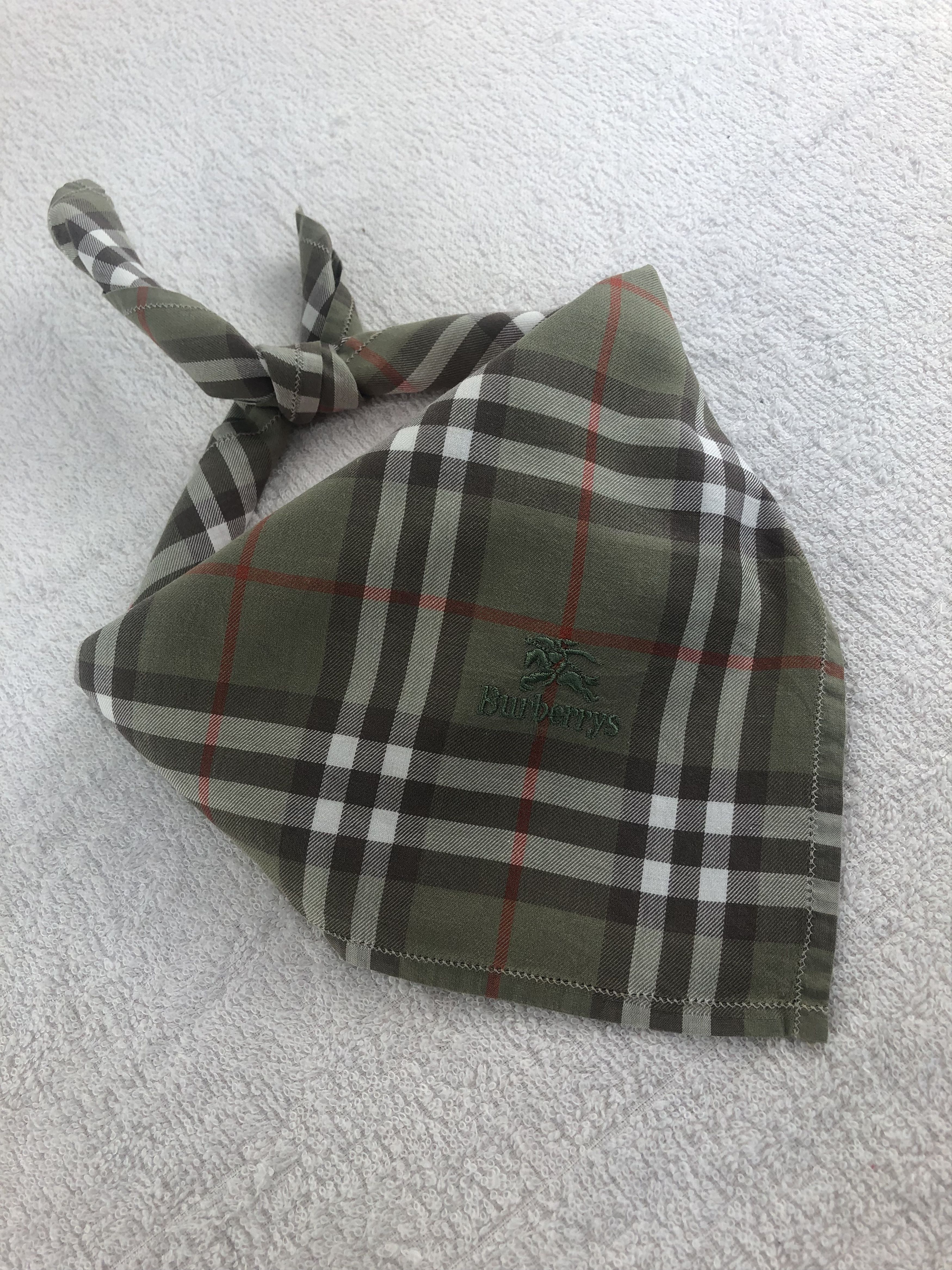 Burberry Burberrys Handkerchief / Bandana / Neckerchief C252 Size ONE SIZE - 1 Thumbnail