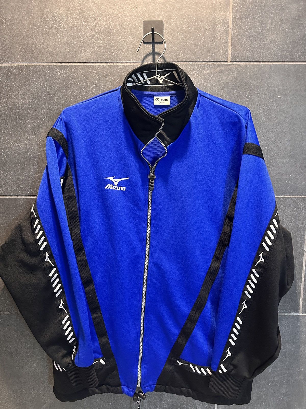 Mizuno Mizuno Racing Jacket Size US L / EU 52-54 / 3 - 1 Thumbnail